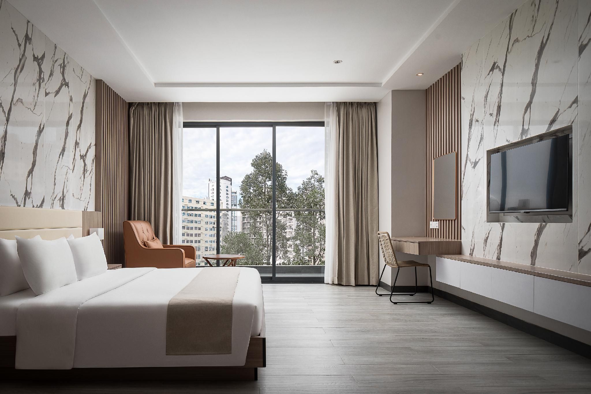 Deluxe Suite