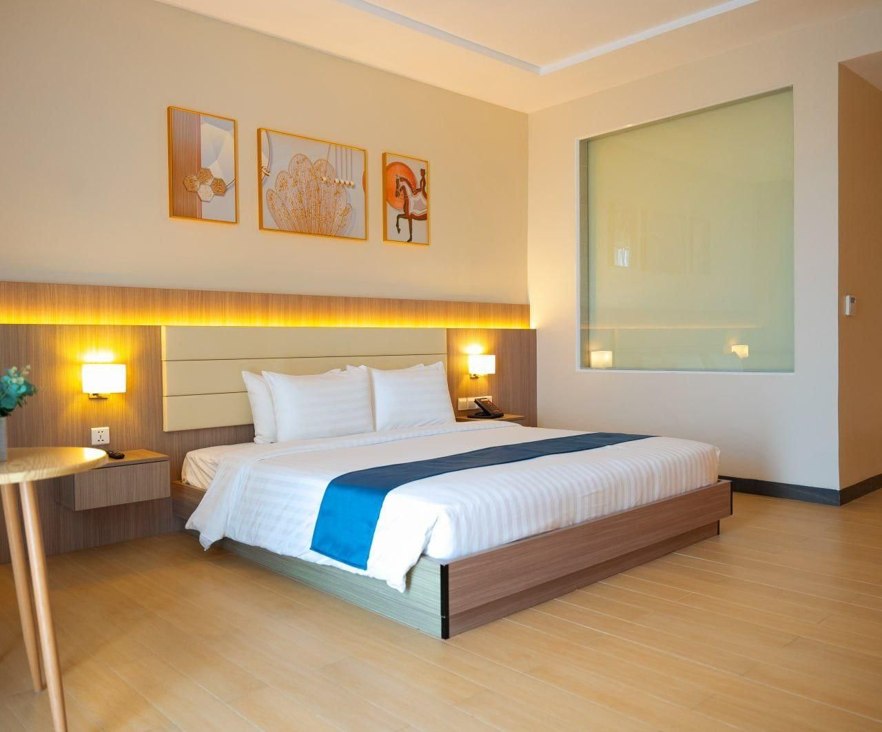 Superior Plus King Room