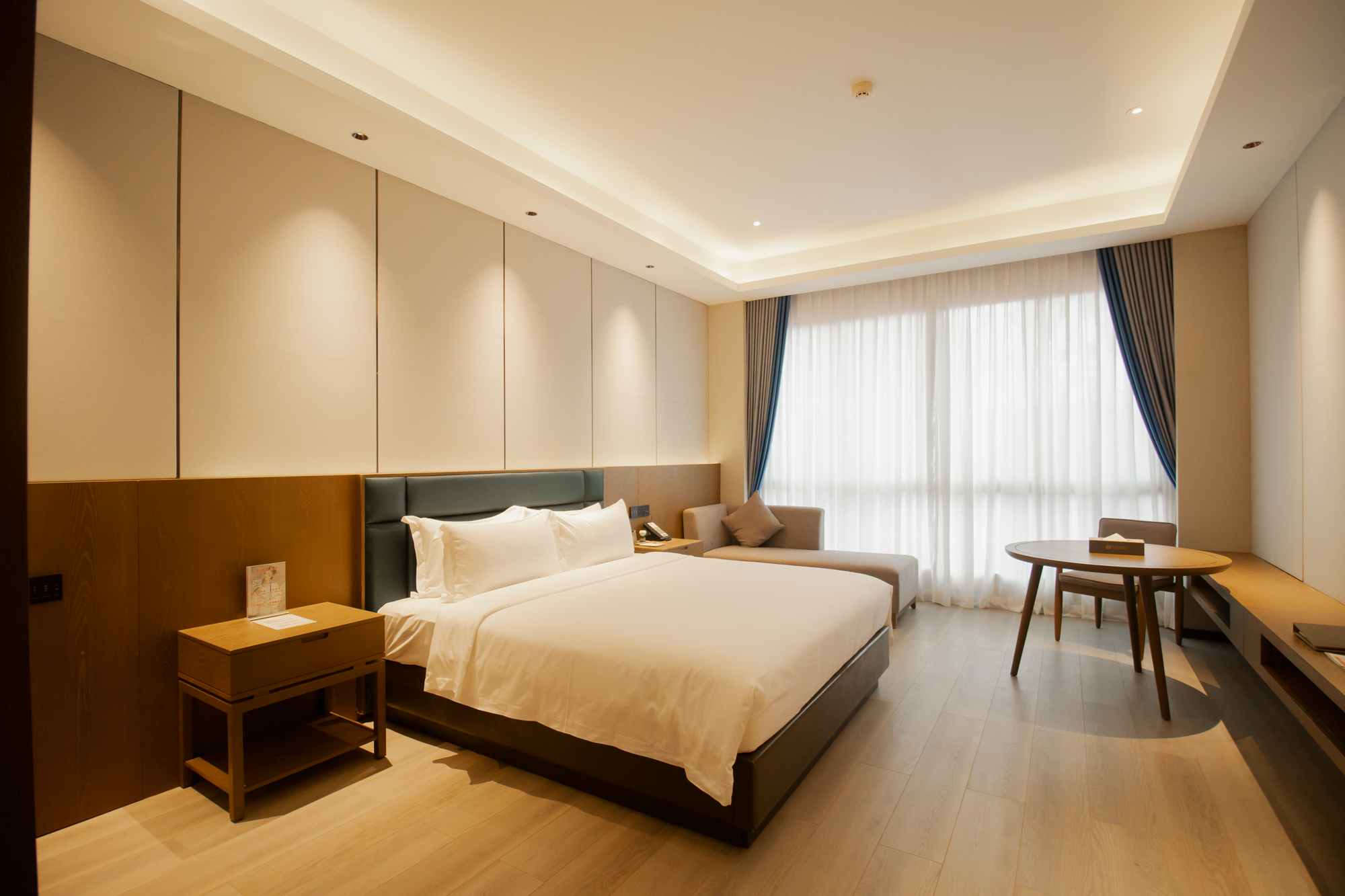 Apartment - 2 Adults, 1 Child