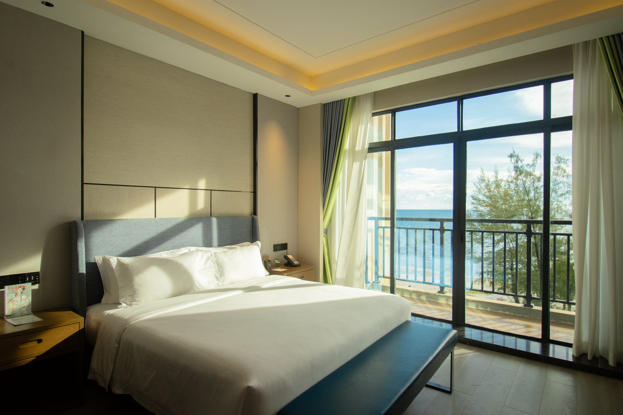 DongHu Resort Hotel Full Ocean View King Room
