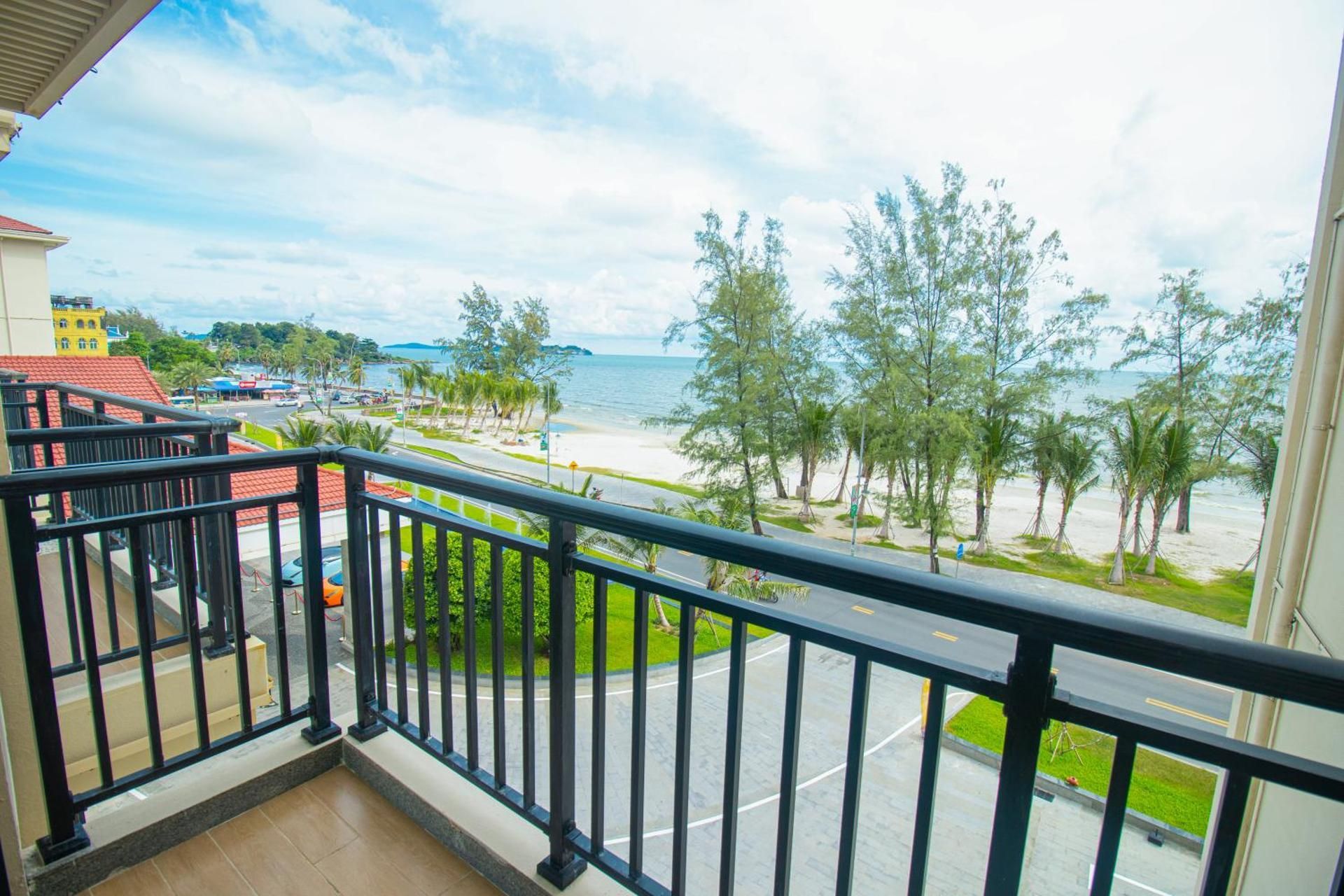 Twin Room with Sea View