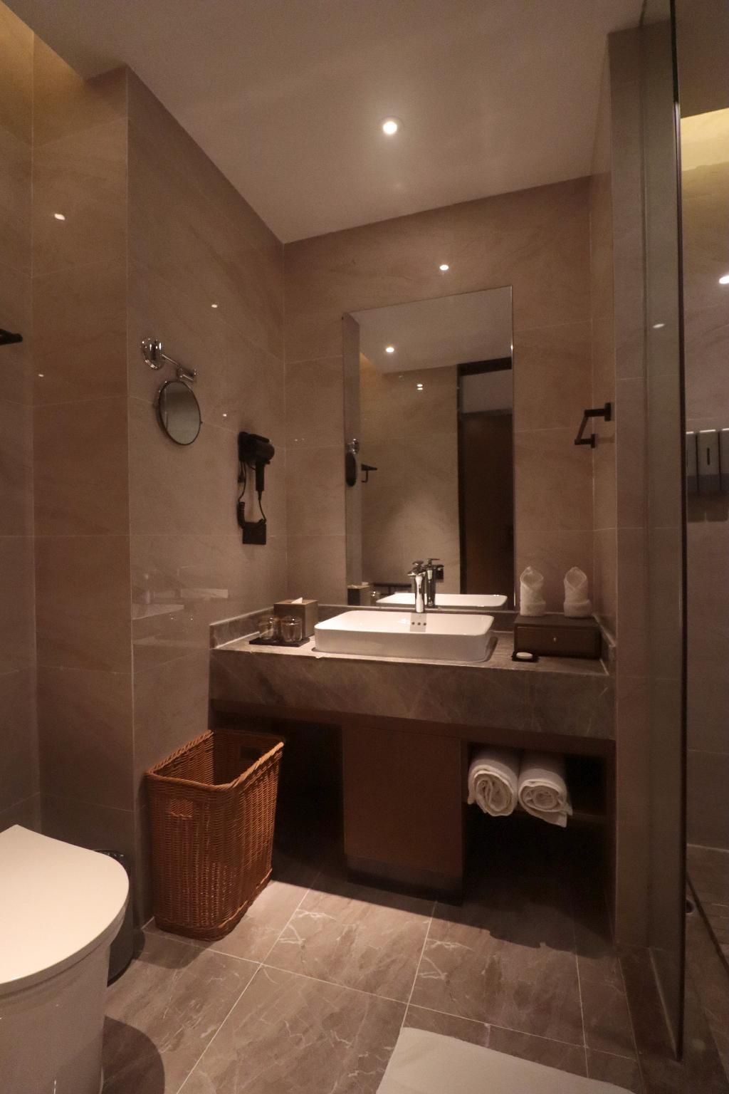 Apartment - 2 Adults, 1 Child