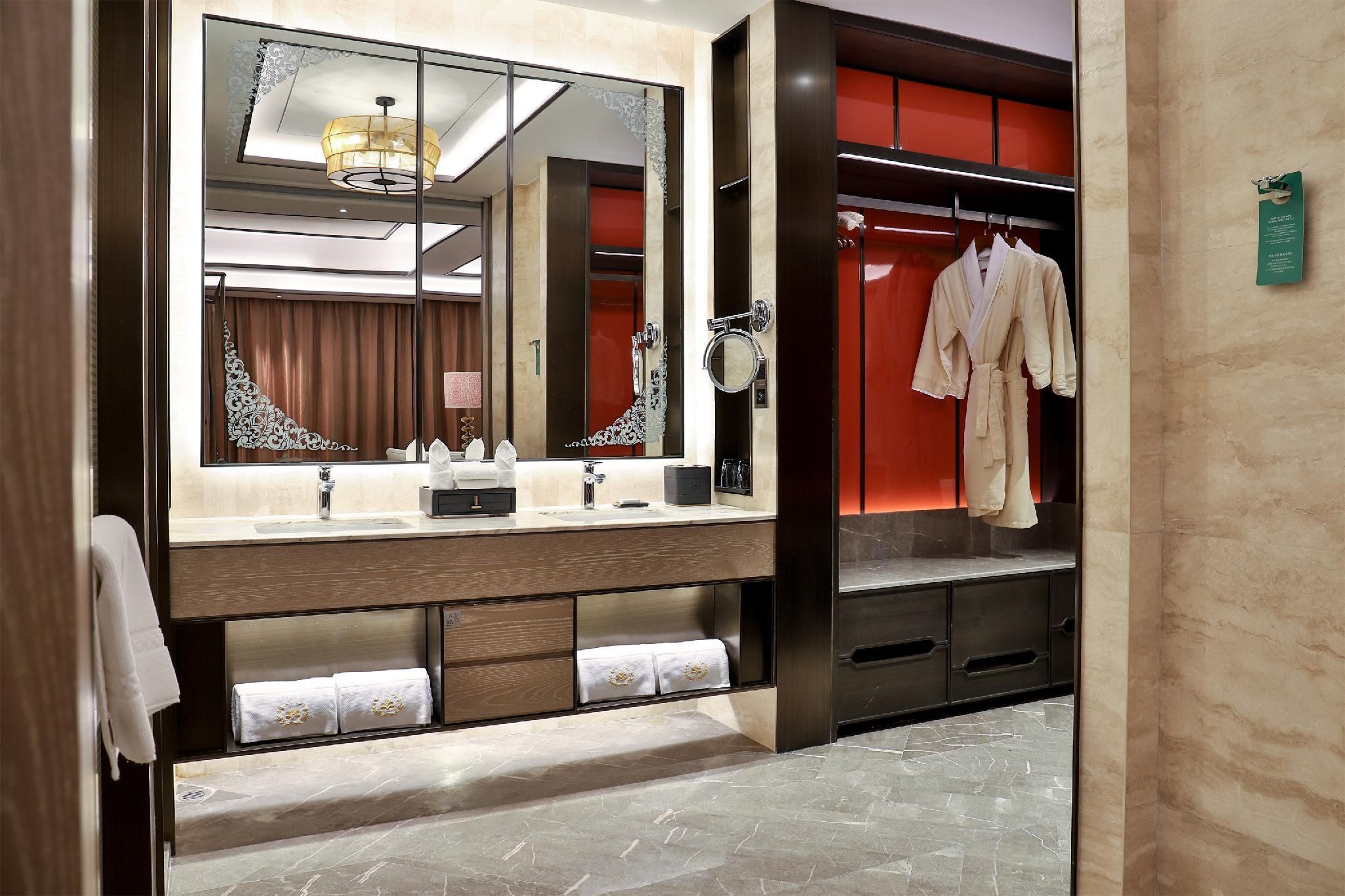 Executive Suite Sea View