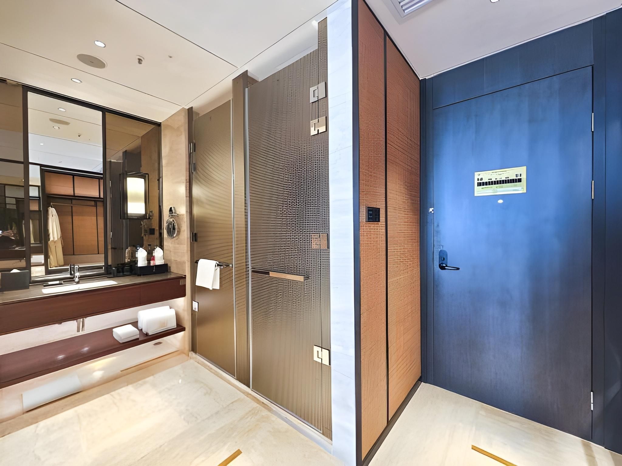 Premier King Sea View 