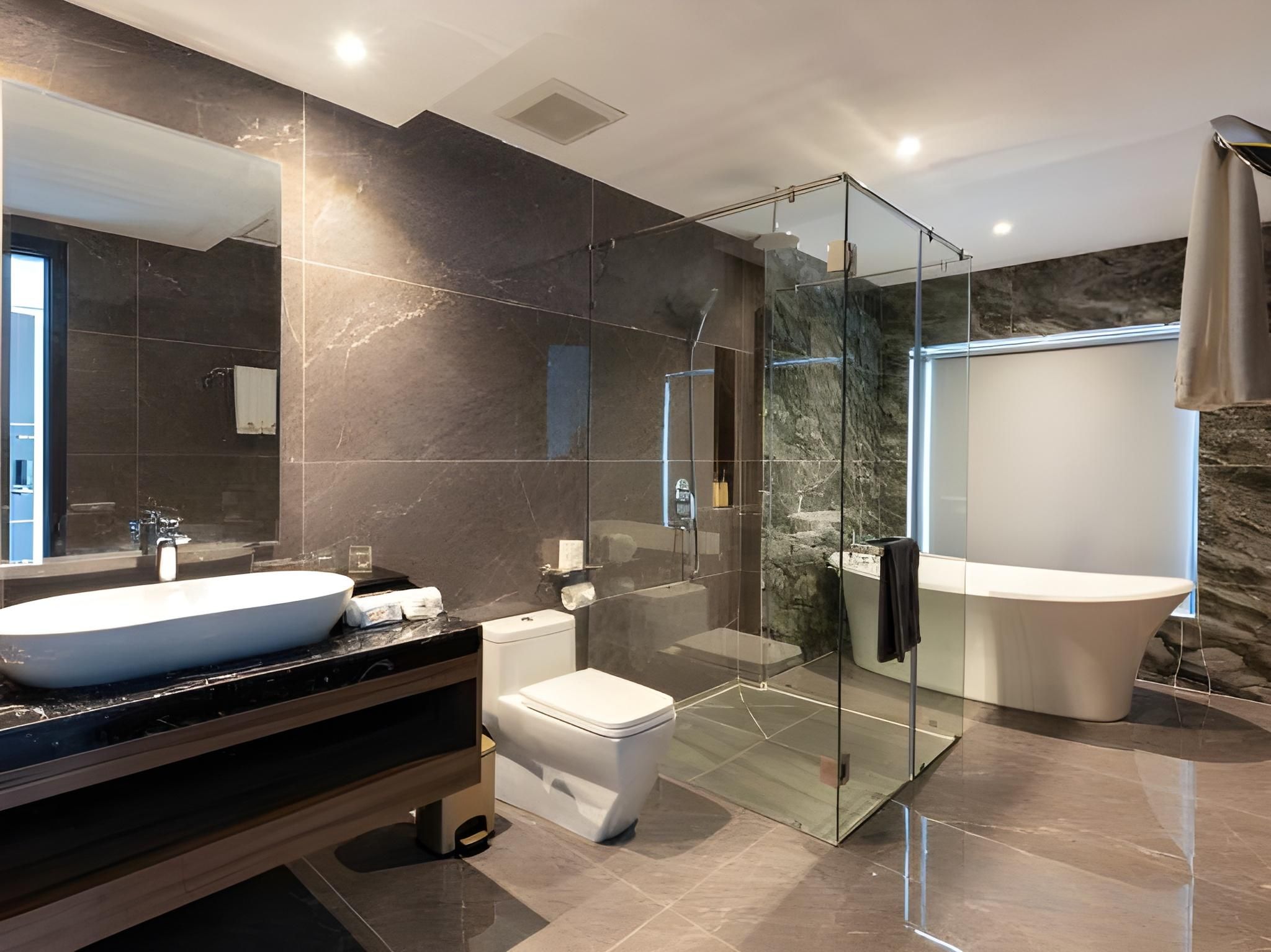 Premier King Room with Bathtub