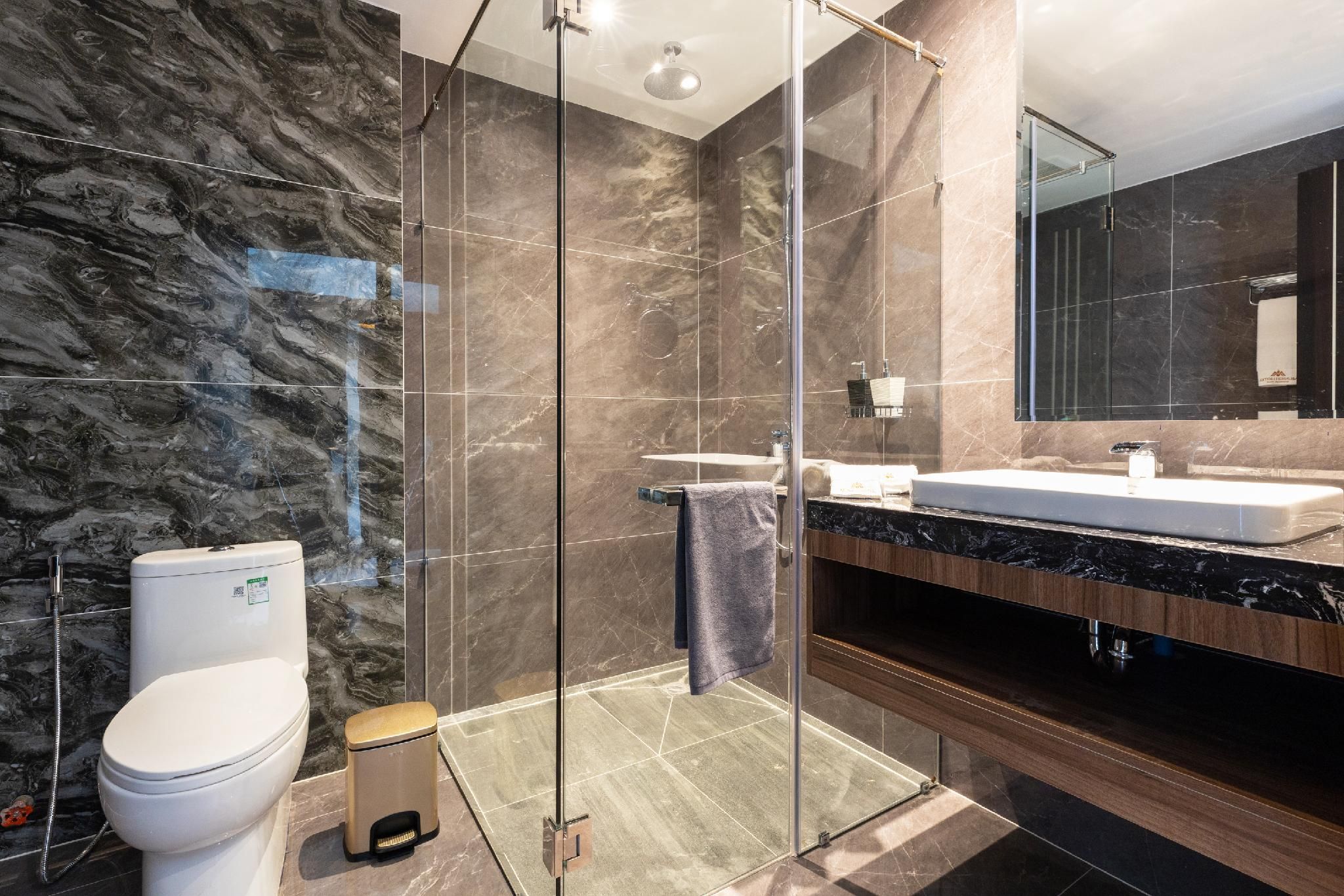 Munich Hotel Superior Twin Balcony 3