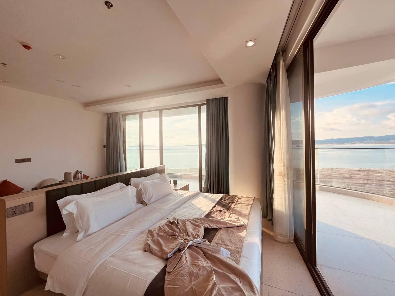  Junior Suite Ocean View Double