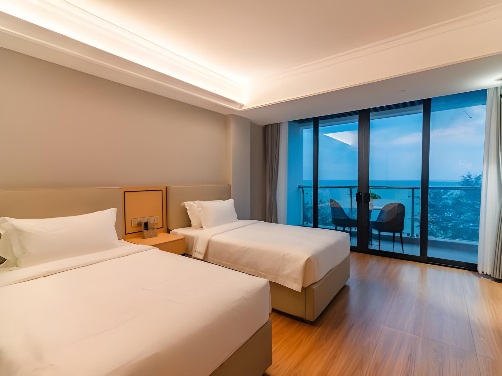 Deluxe Twin Room with Sea View