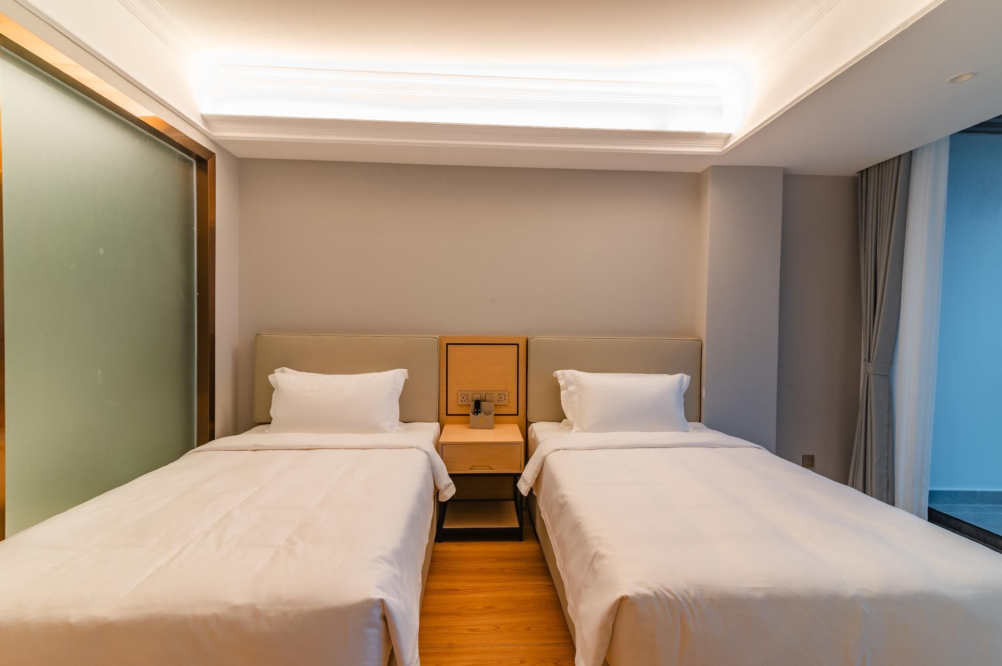 Mountain View Twin Room