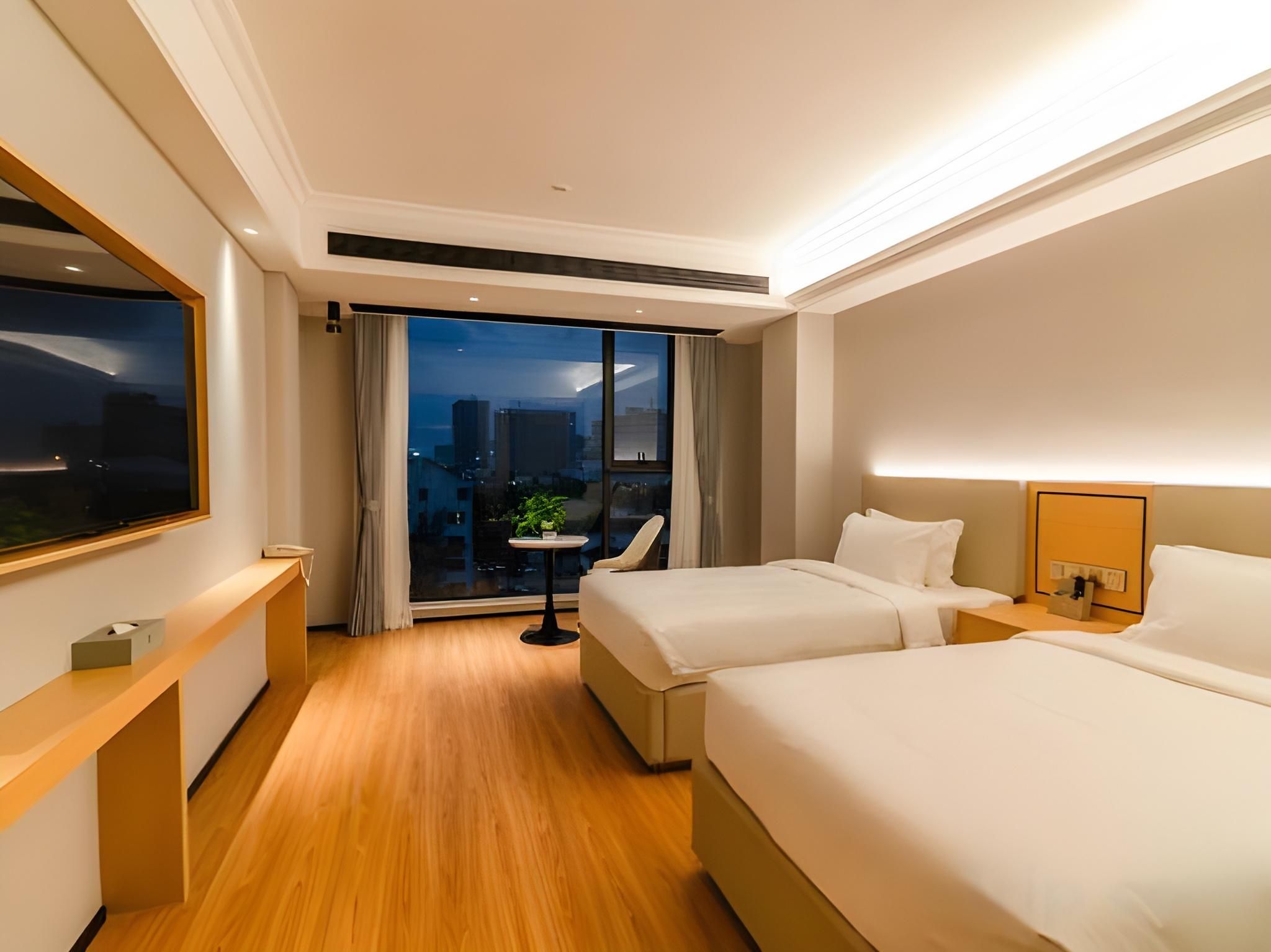 Deluxe Twin Room with Sea View