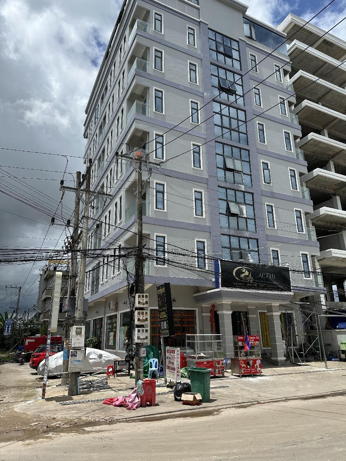 Hotel  368