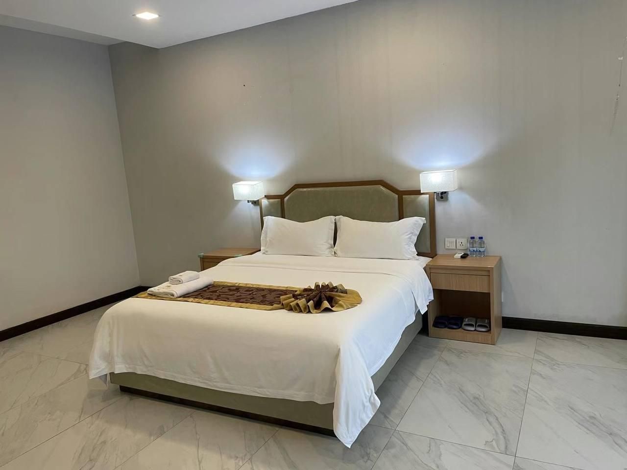 Junior King Suite