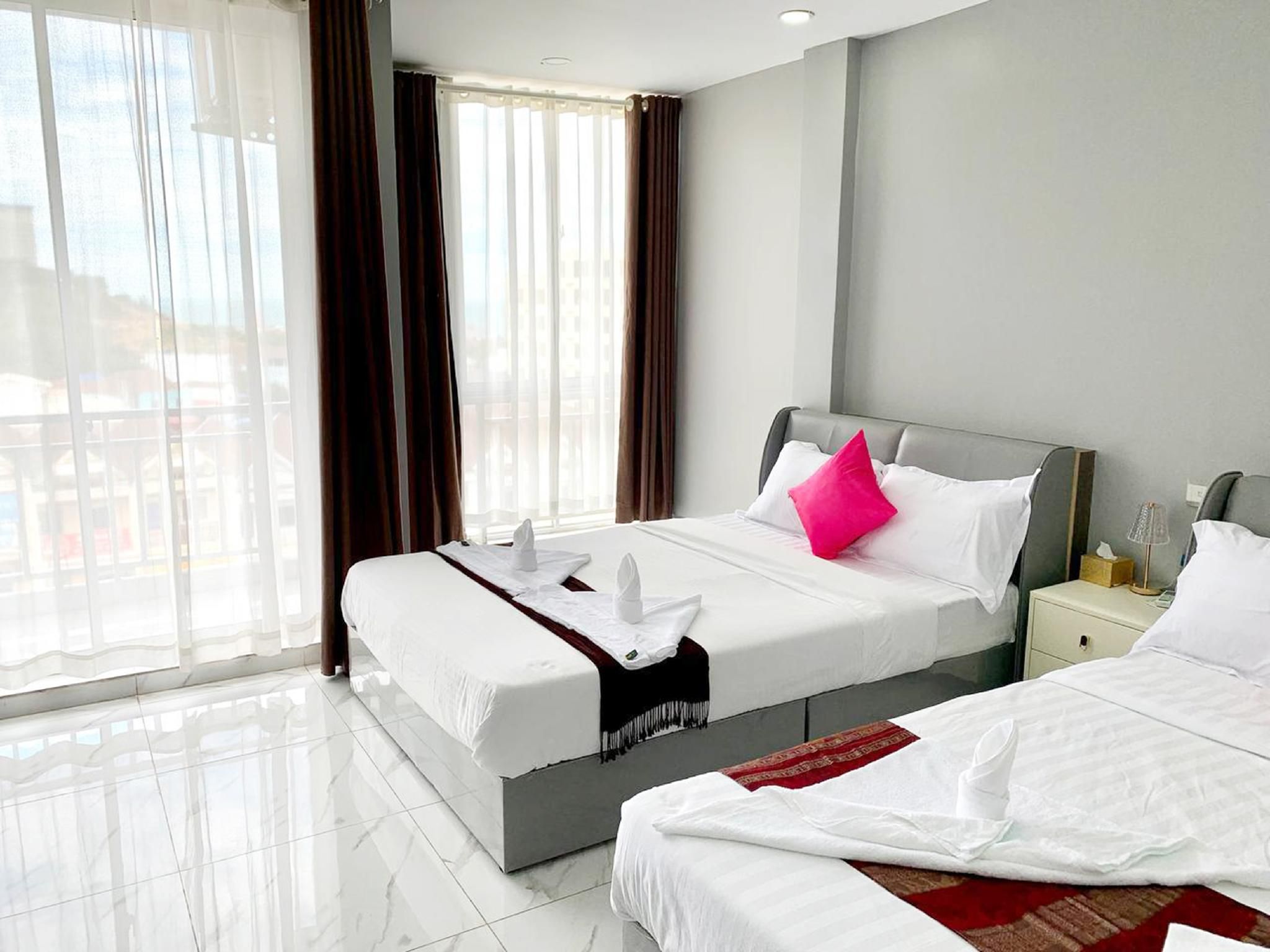 Sok Eng Hotel Twin Room with Private Bath