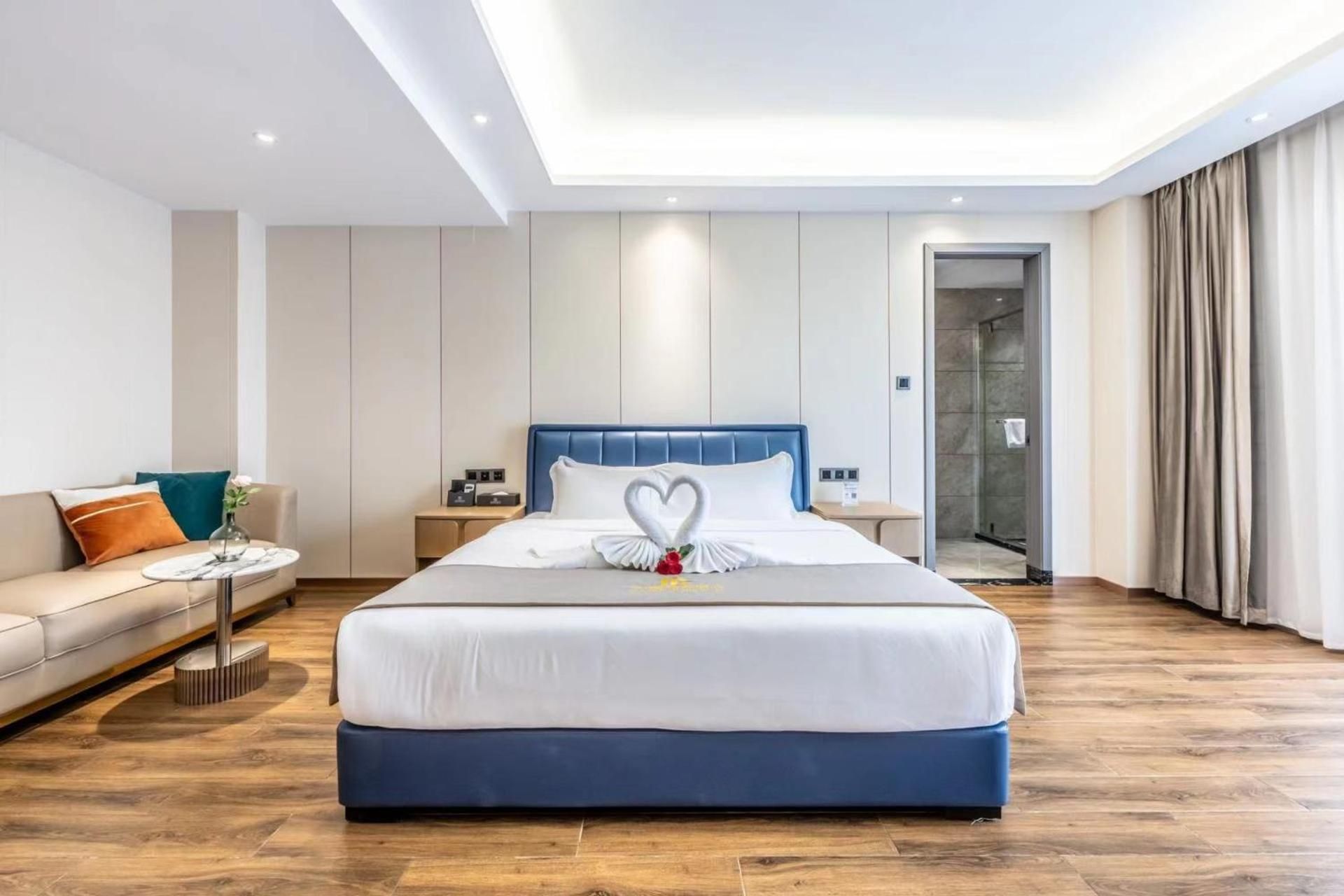 Business Double Room with Gym Access