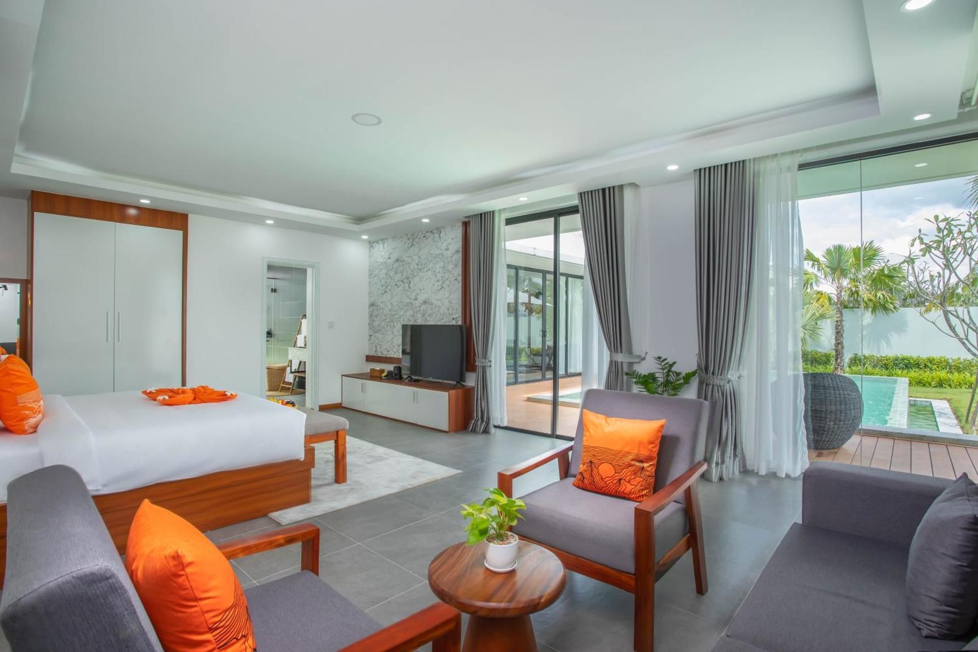 Deluxe Suite with Private Pool