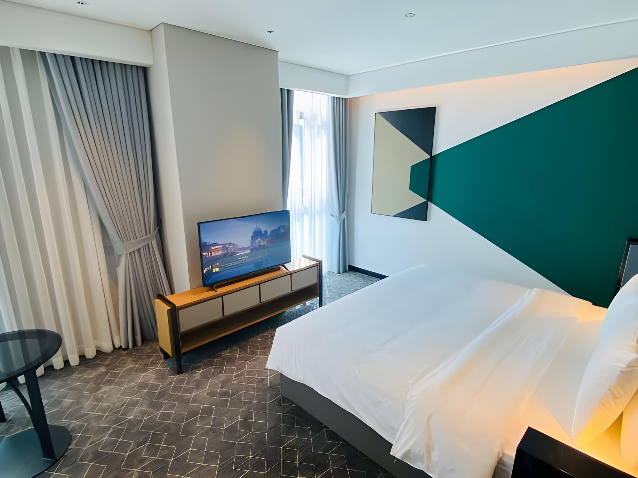 Deluxe King City View
