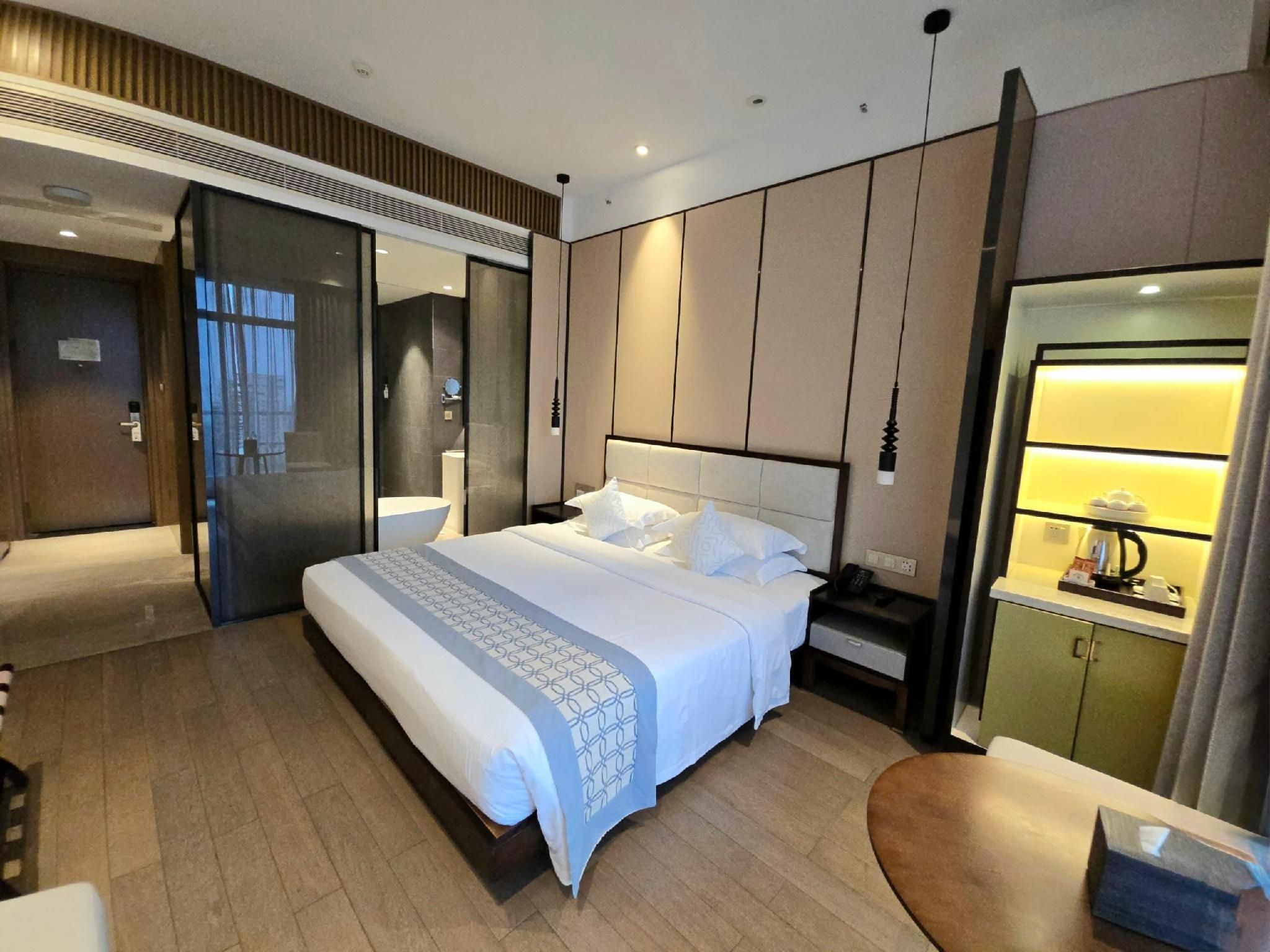 Executive King Room