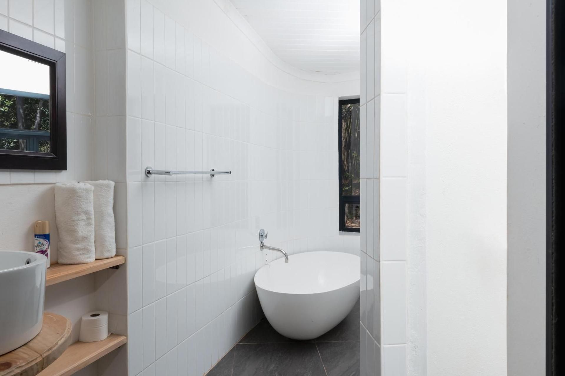 Luxury Honeymoon Suite