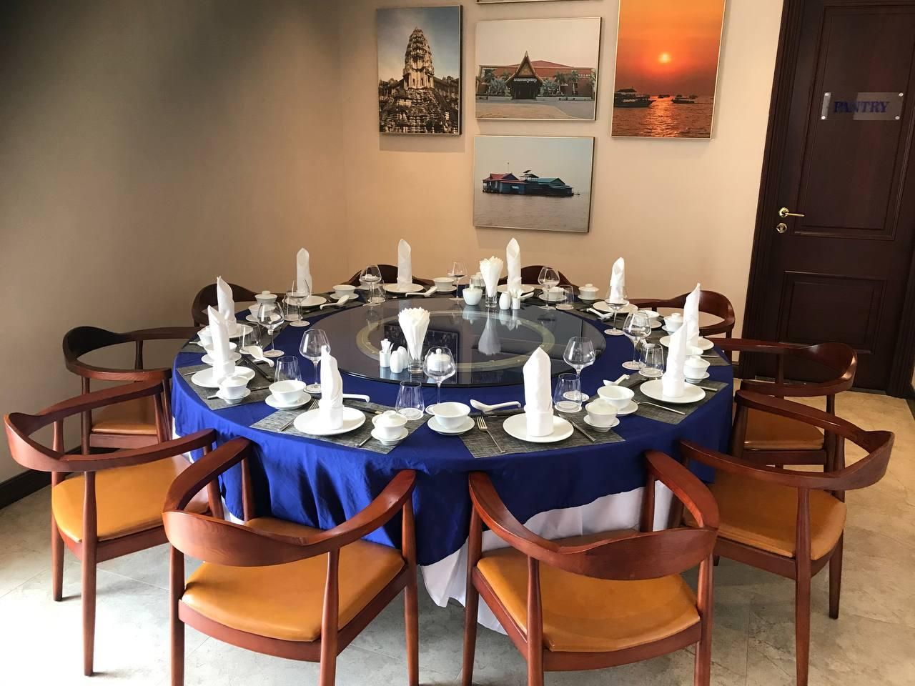 restaurant (private room)