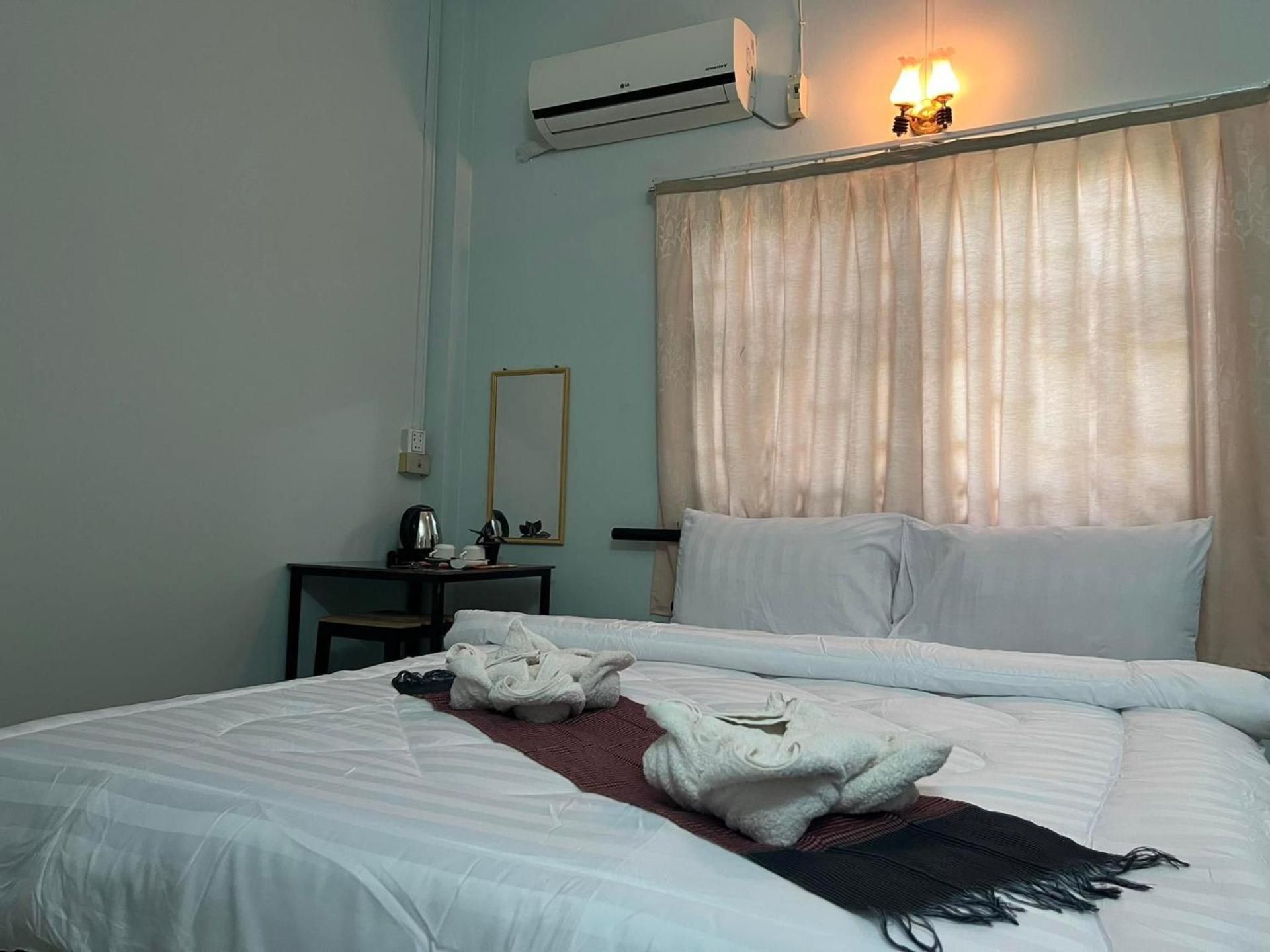 Deluxe Double Room with Bath