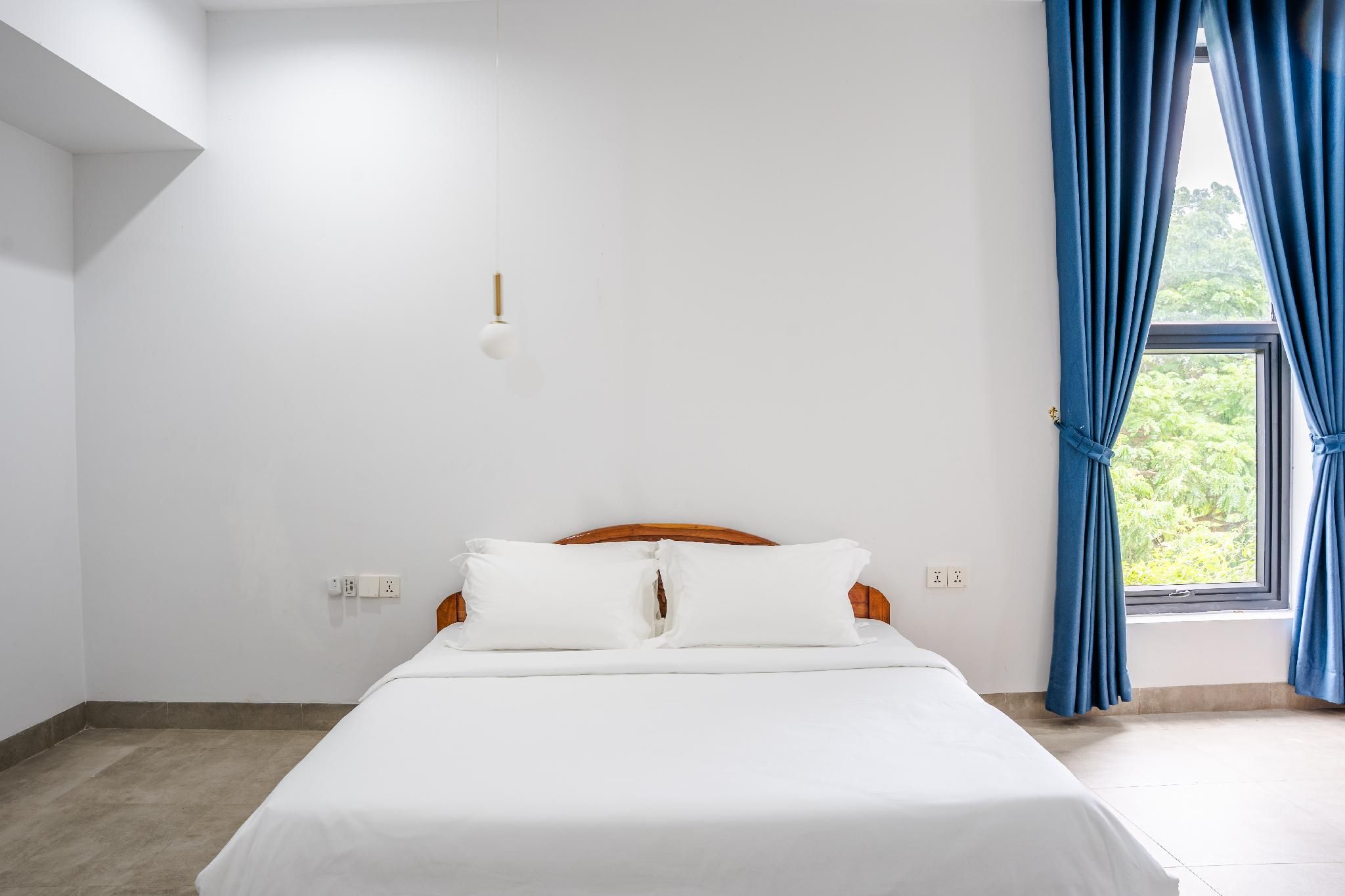 Hidden Glow Standard Room 2