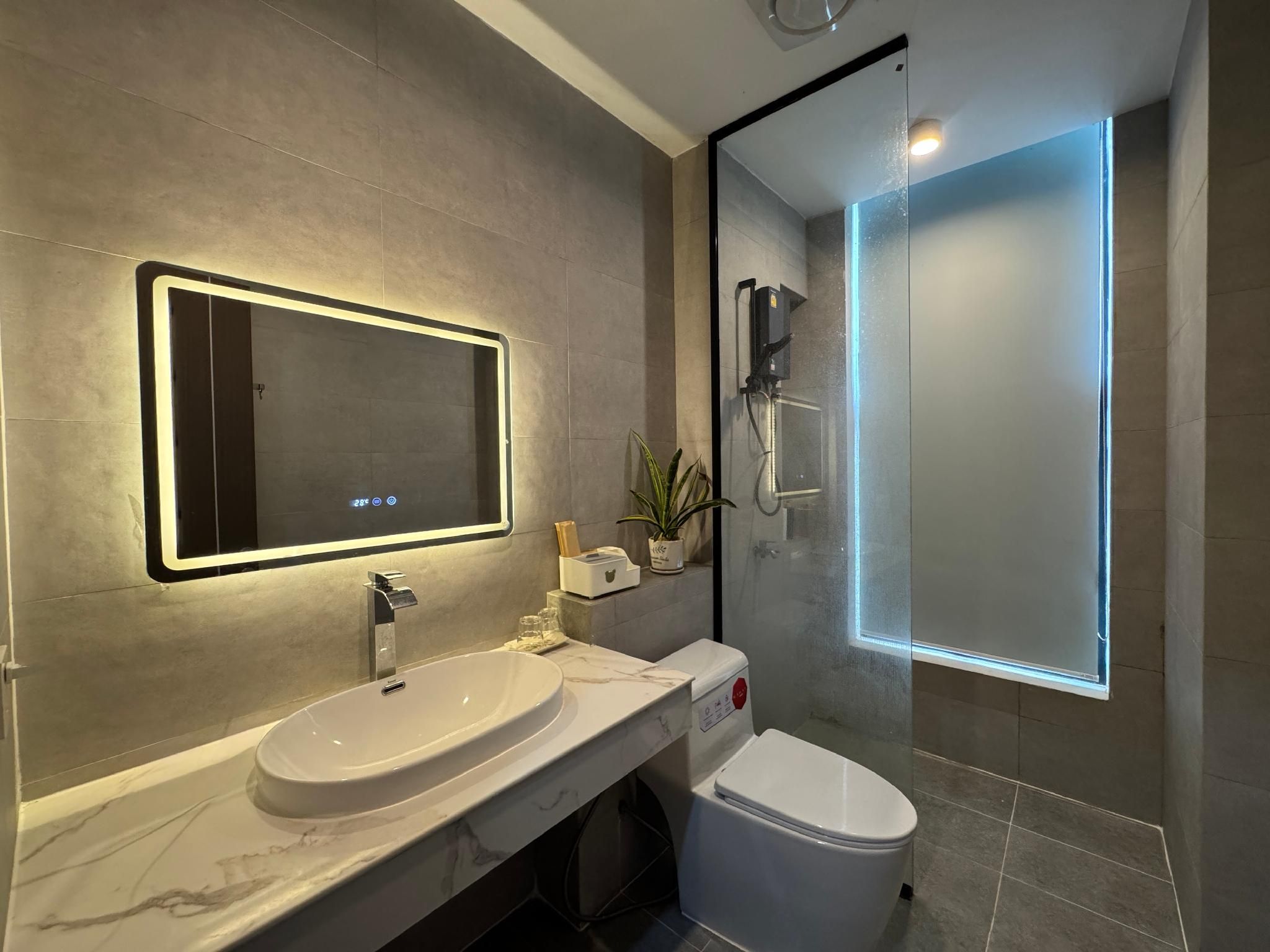 Hidden Glow 1 Bedroom Deluxe 3