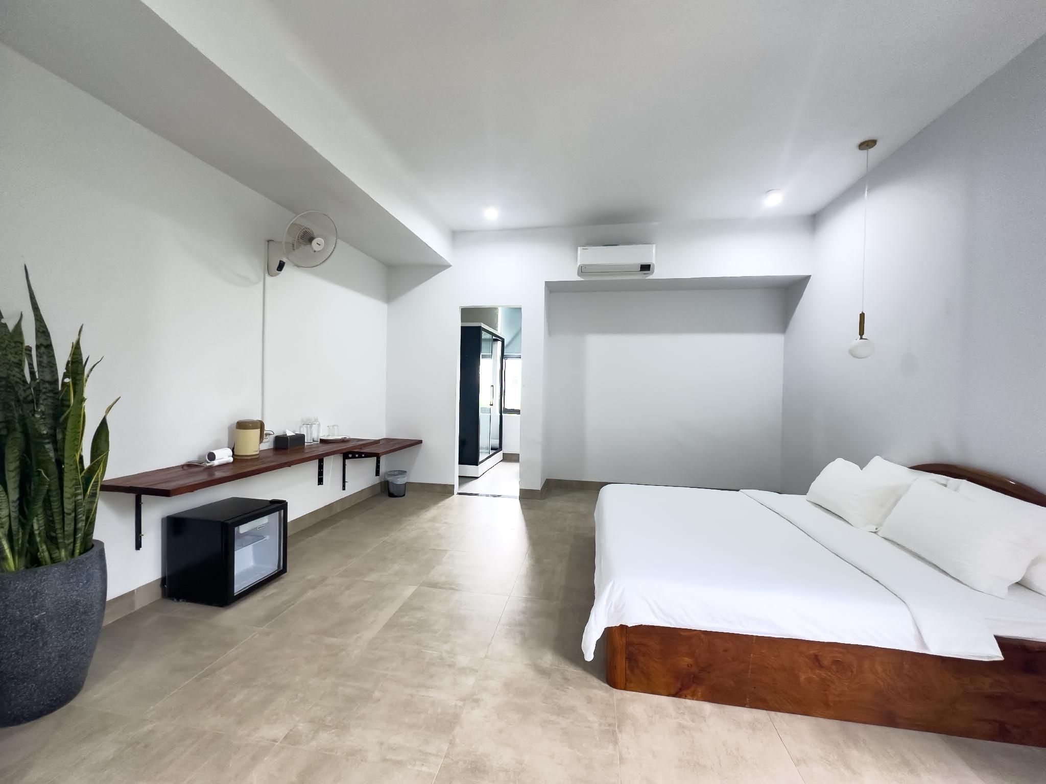 Hidden Glow Standard Room