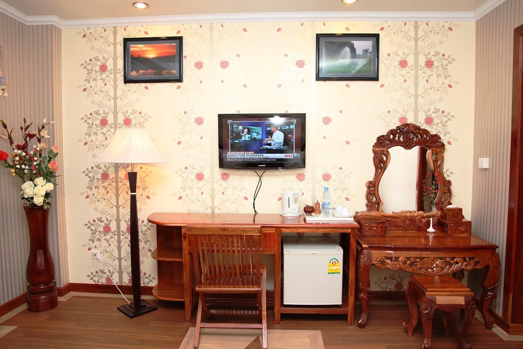 281574_16062710010044121118