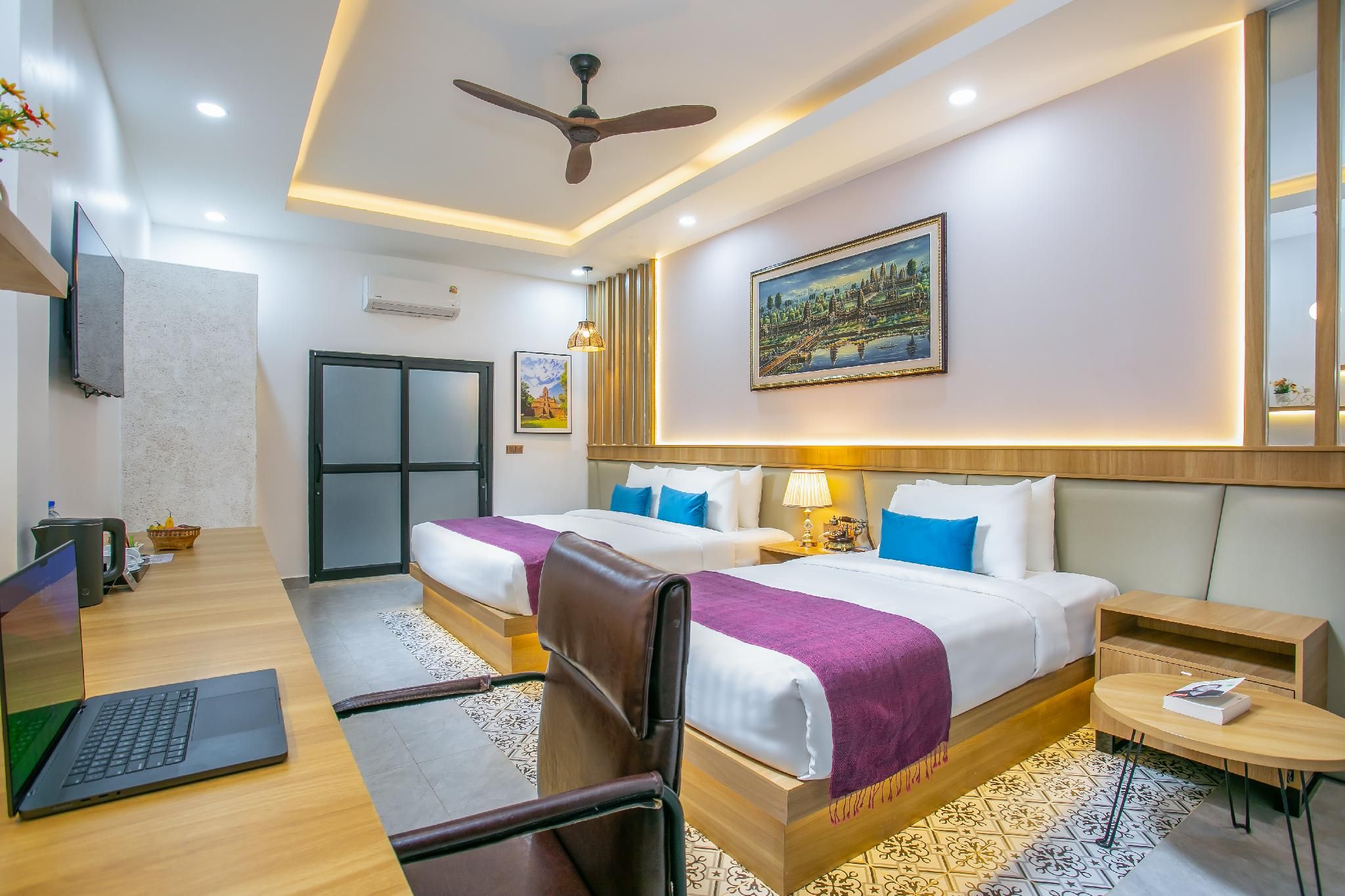 Cambana La Rivière Hotel Deluxe Family Suite with Bathtub