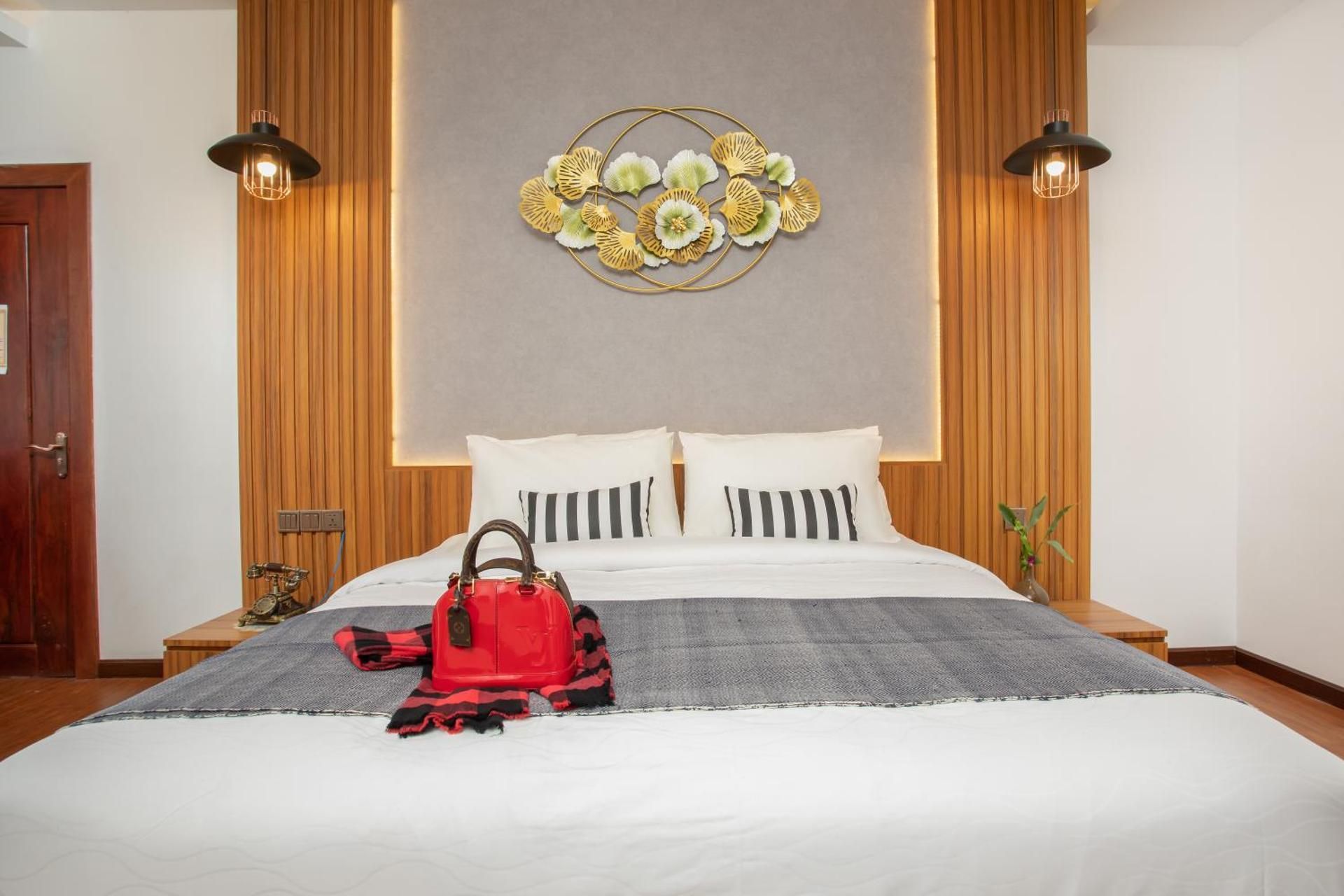 Junior Suite with Balcony