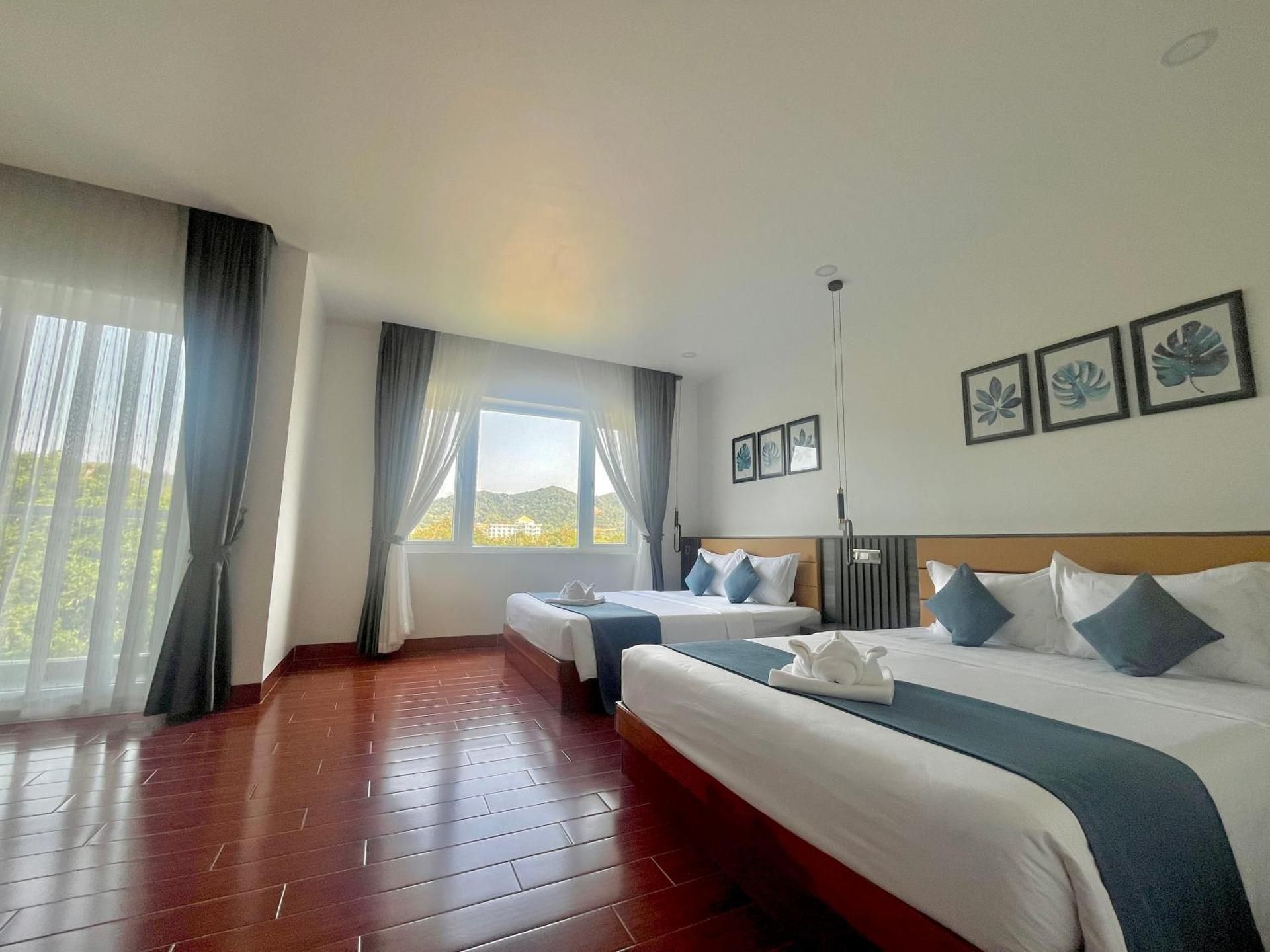 Kep Sea View Hotel &  Sky Bar Mountain View Twin Room