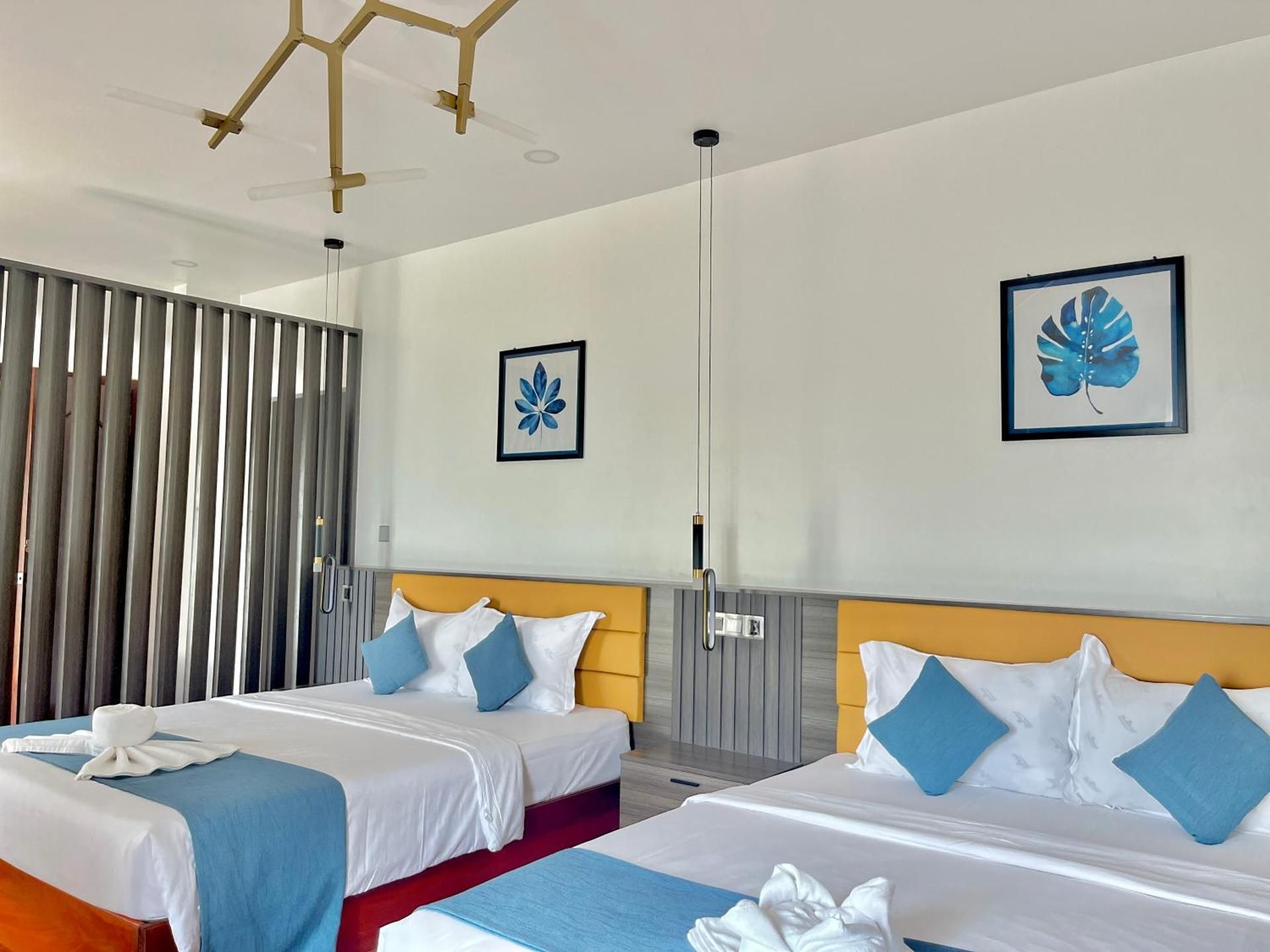 Kep Sea View Hotel &  Sky Bar Deluxe Twin Room with Sea View 2