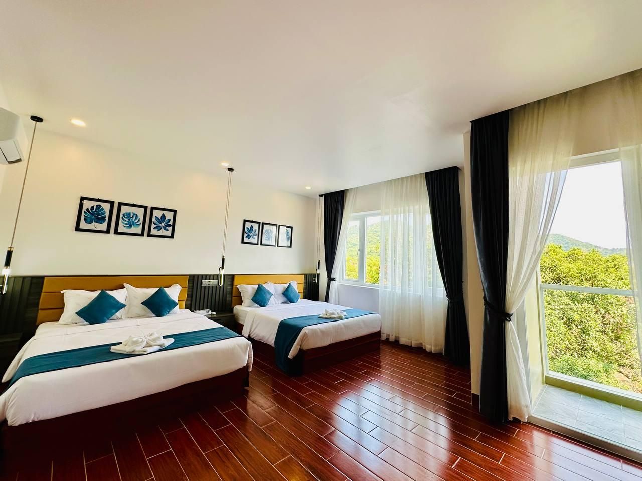 Kep Sea View Hotel &  Sky Bar Mountain View Family Room