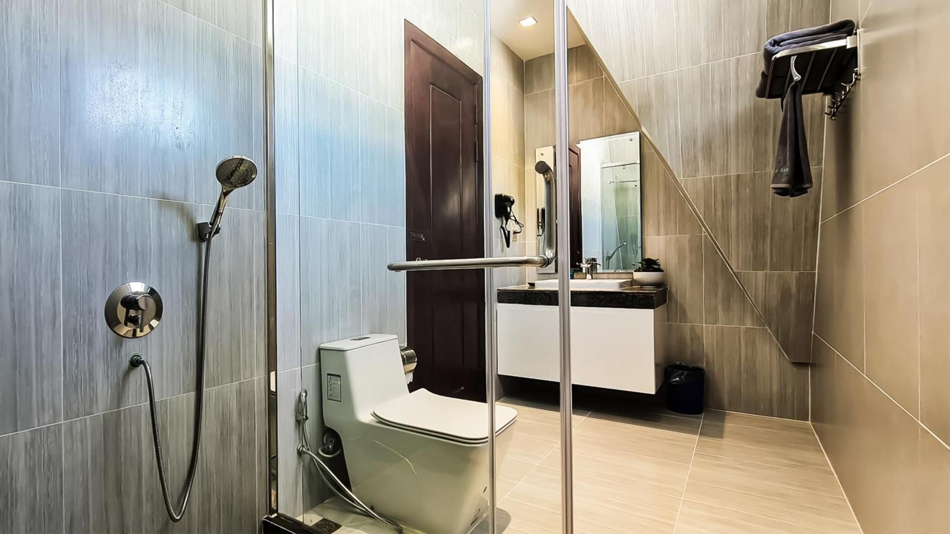 Vakara Hotel Kep One Bedroom Bungalow with Pool & Garden View 2