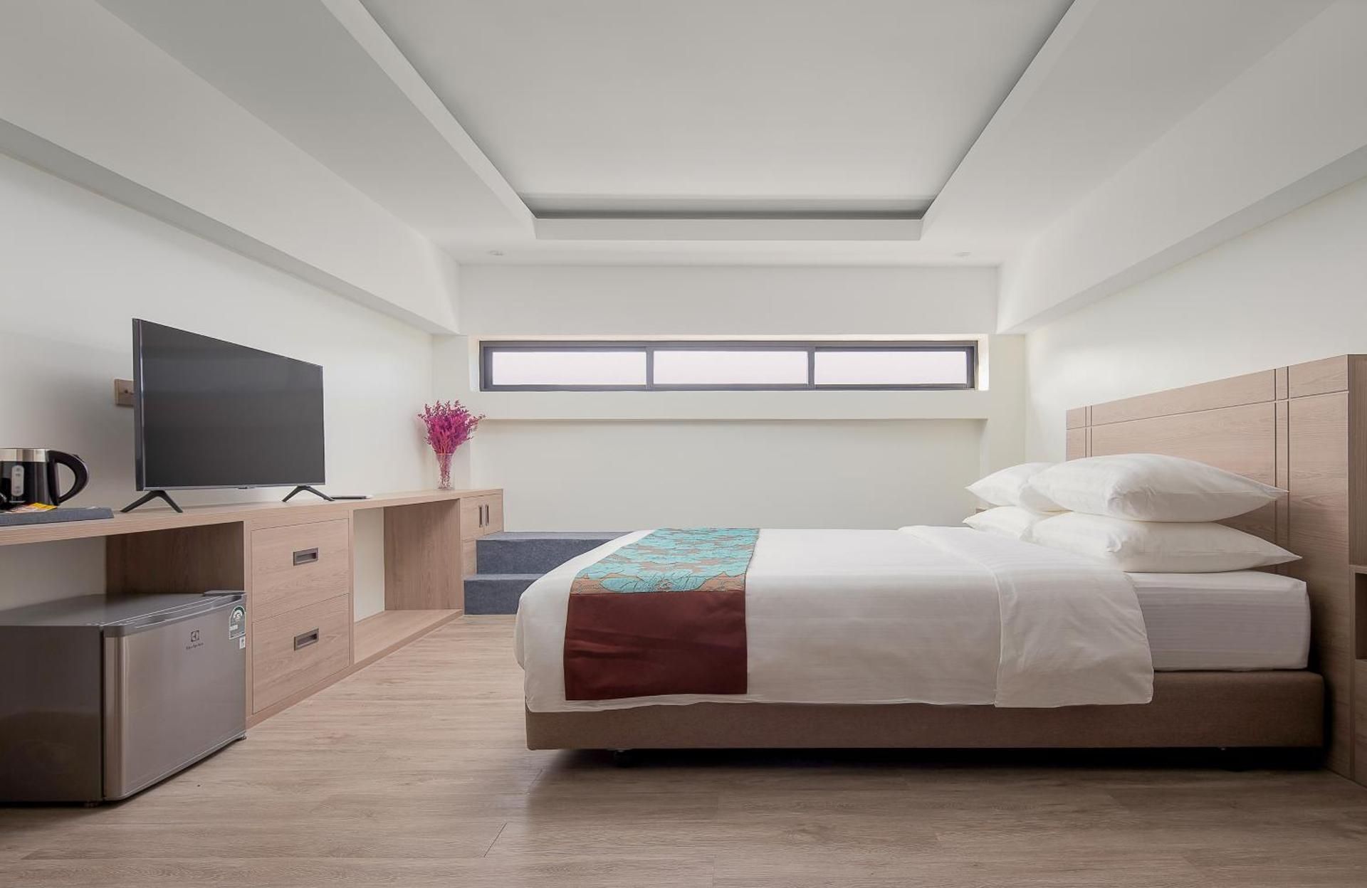 Standard Double Room (No View)