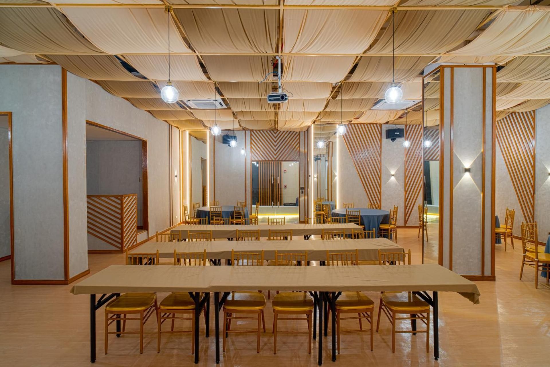 meeting room / ballrooms