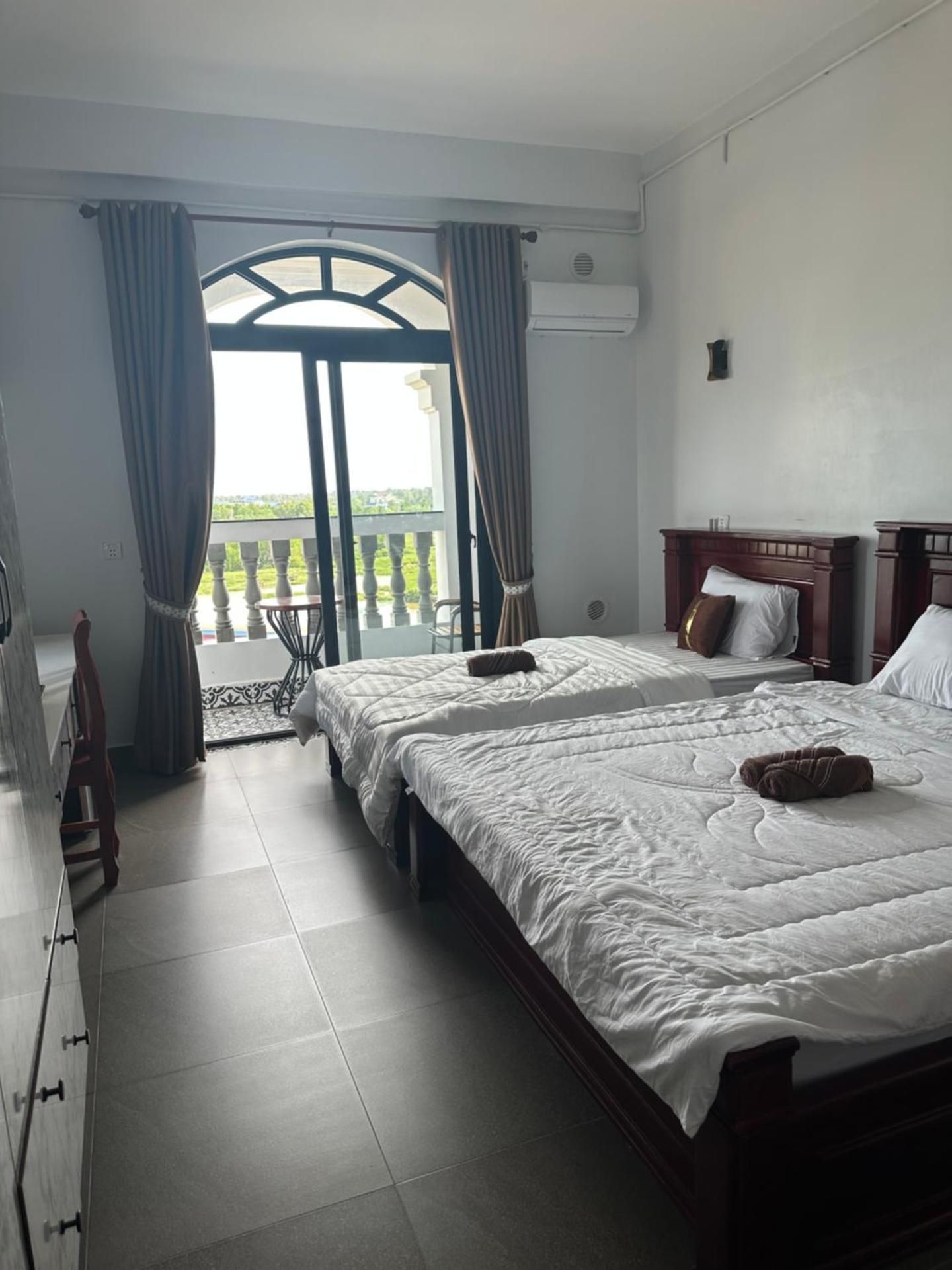 One-Bedroom Family Apartment