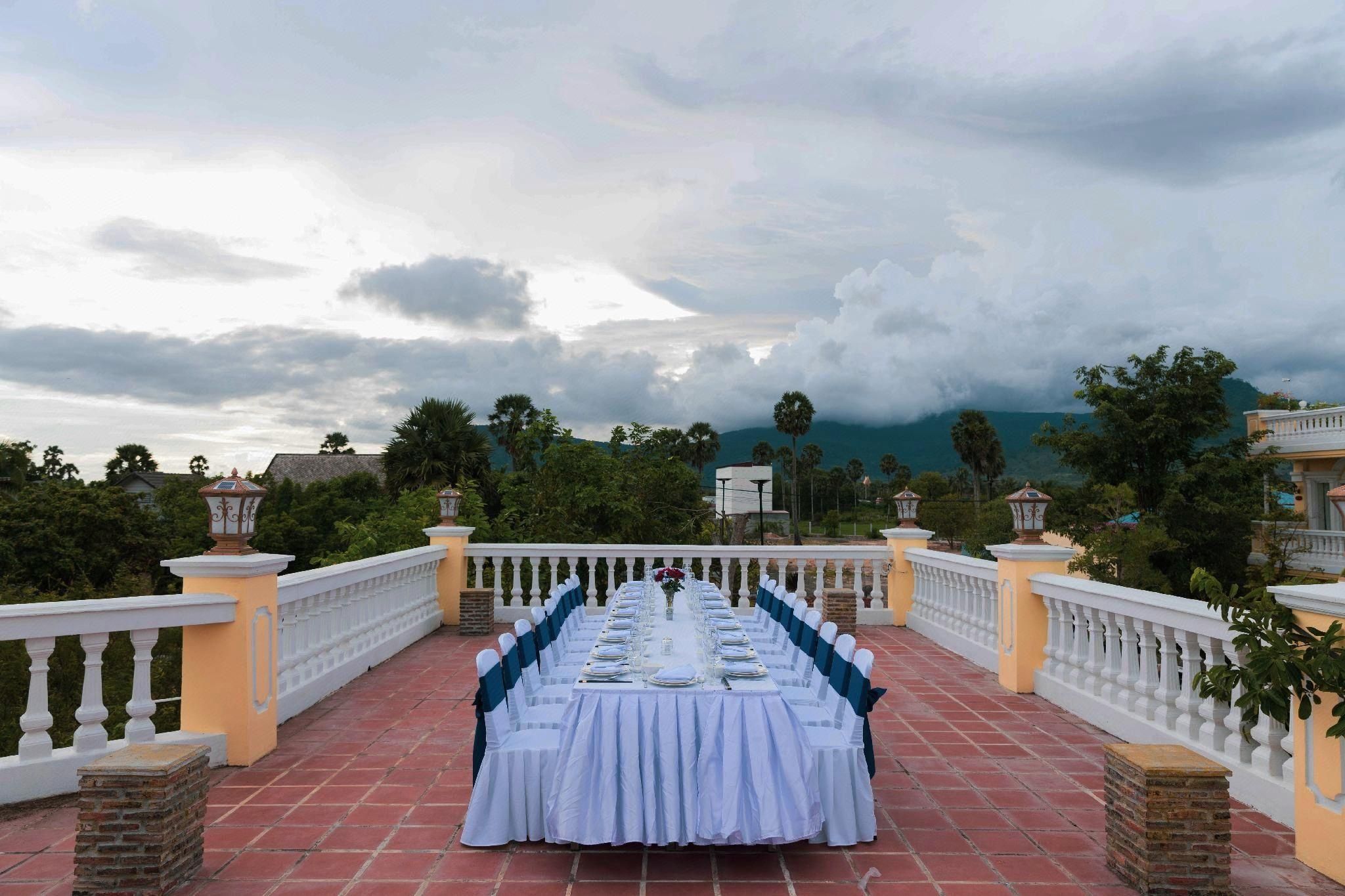 Sokchea Kampot Hotel