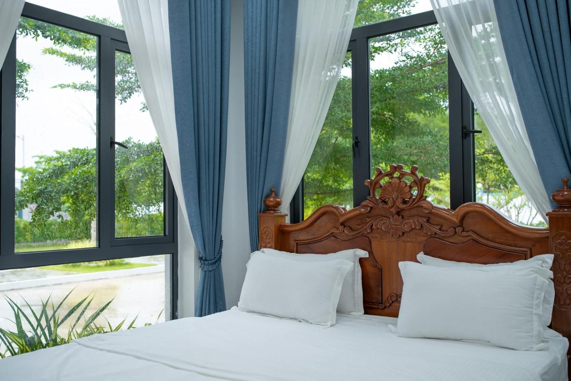 Deluxe Villa