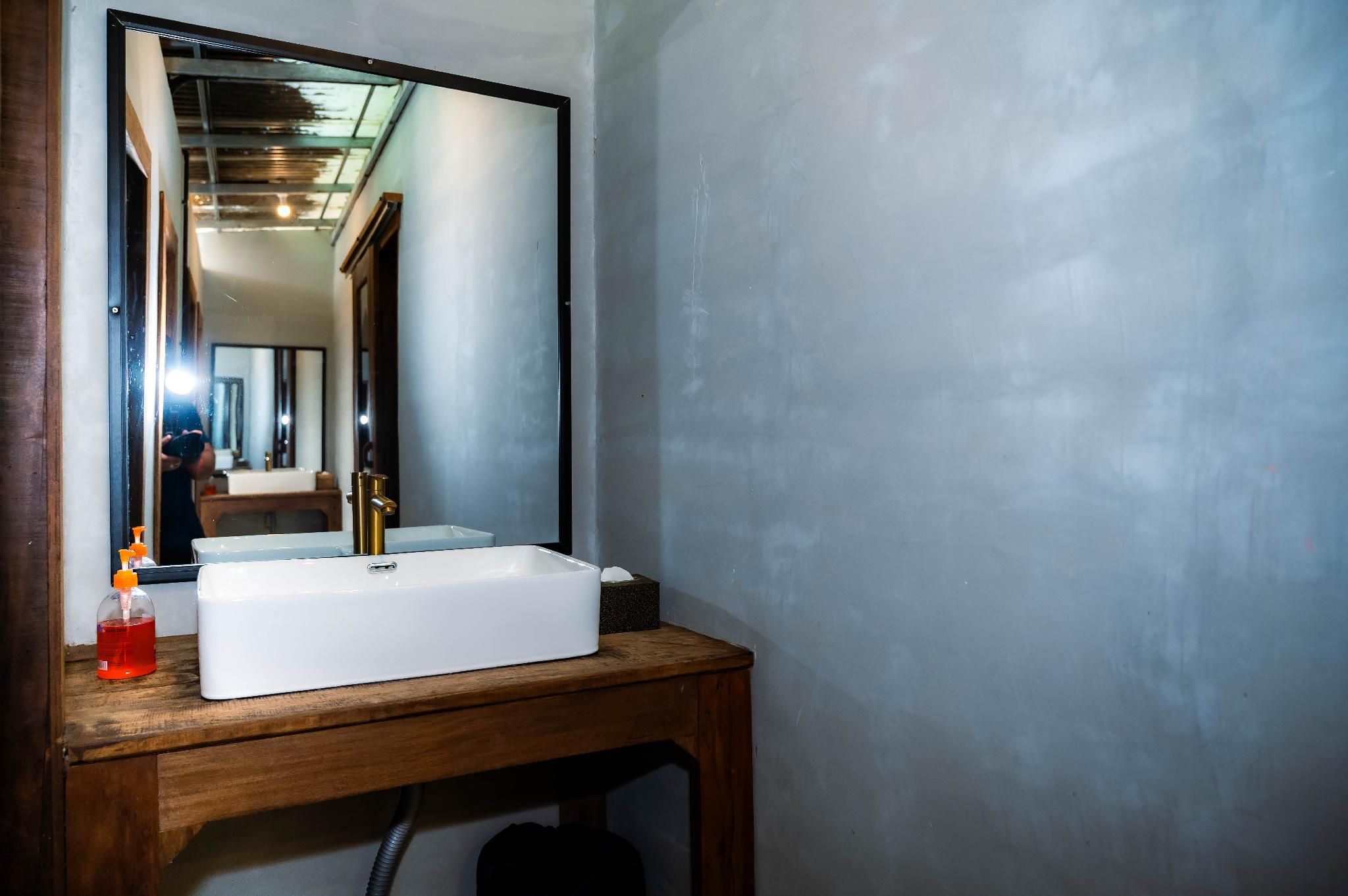 River Nest Hostel 1 Person in 16-Bed Dormitory - Mixed 2