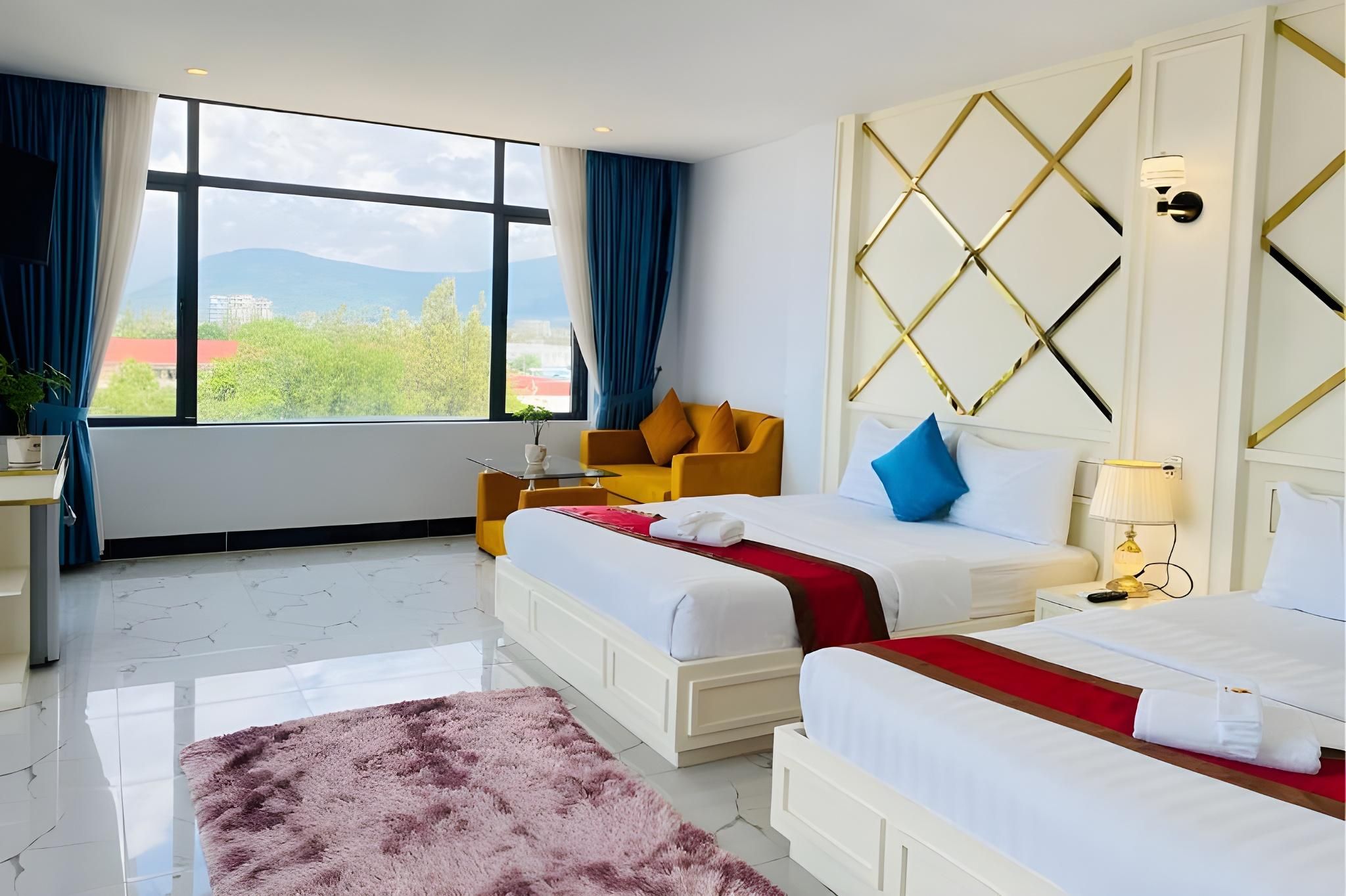 Kampot Sunny Hotel Deluxe Twin Rooms