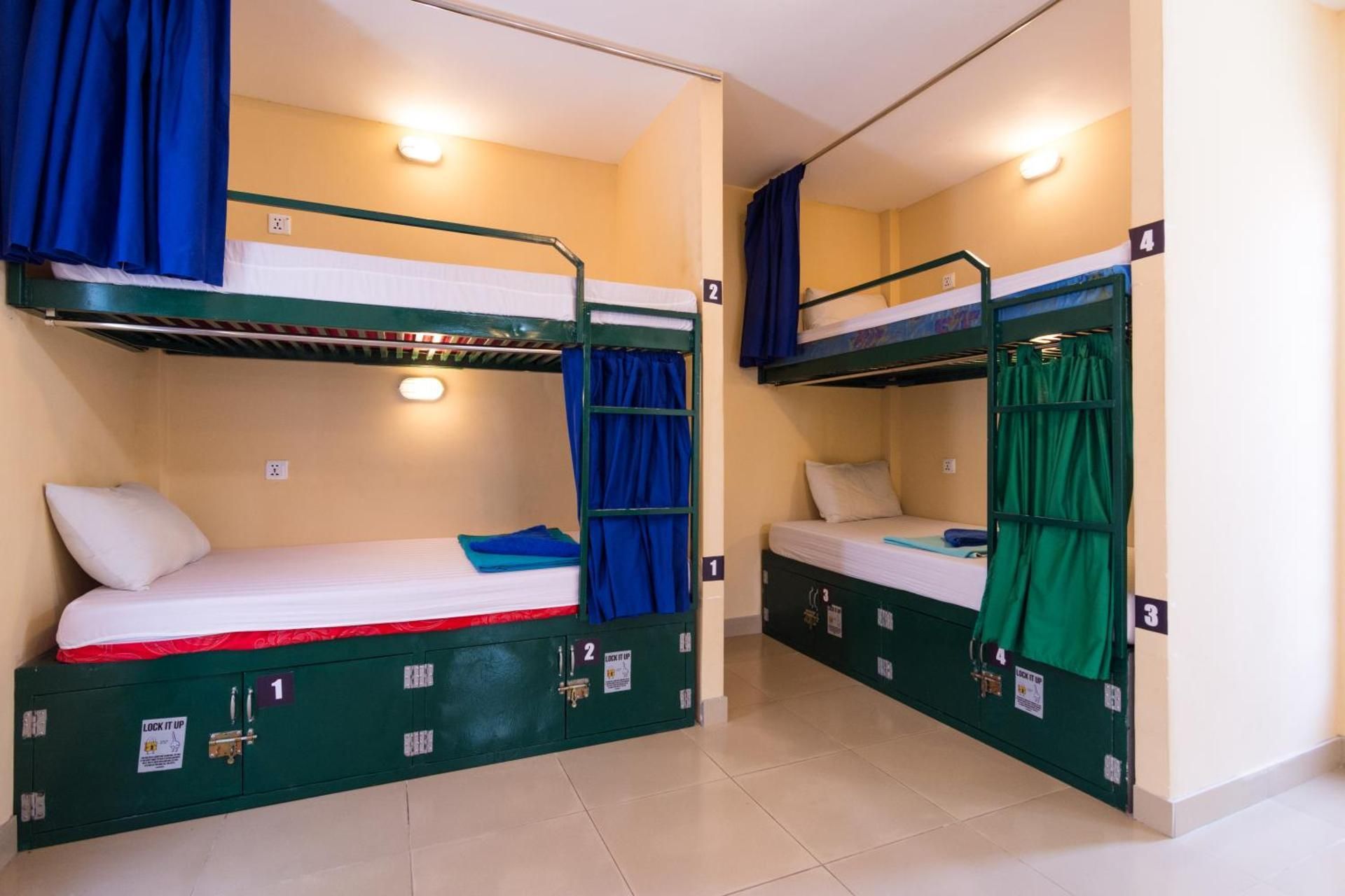Bed in 8-Bed Mixed Dormitory Room