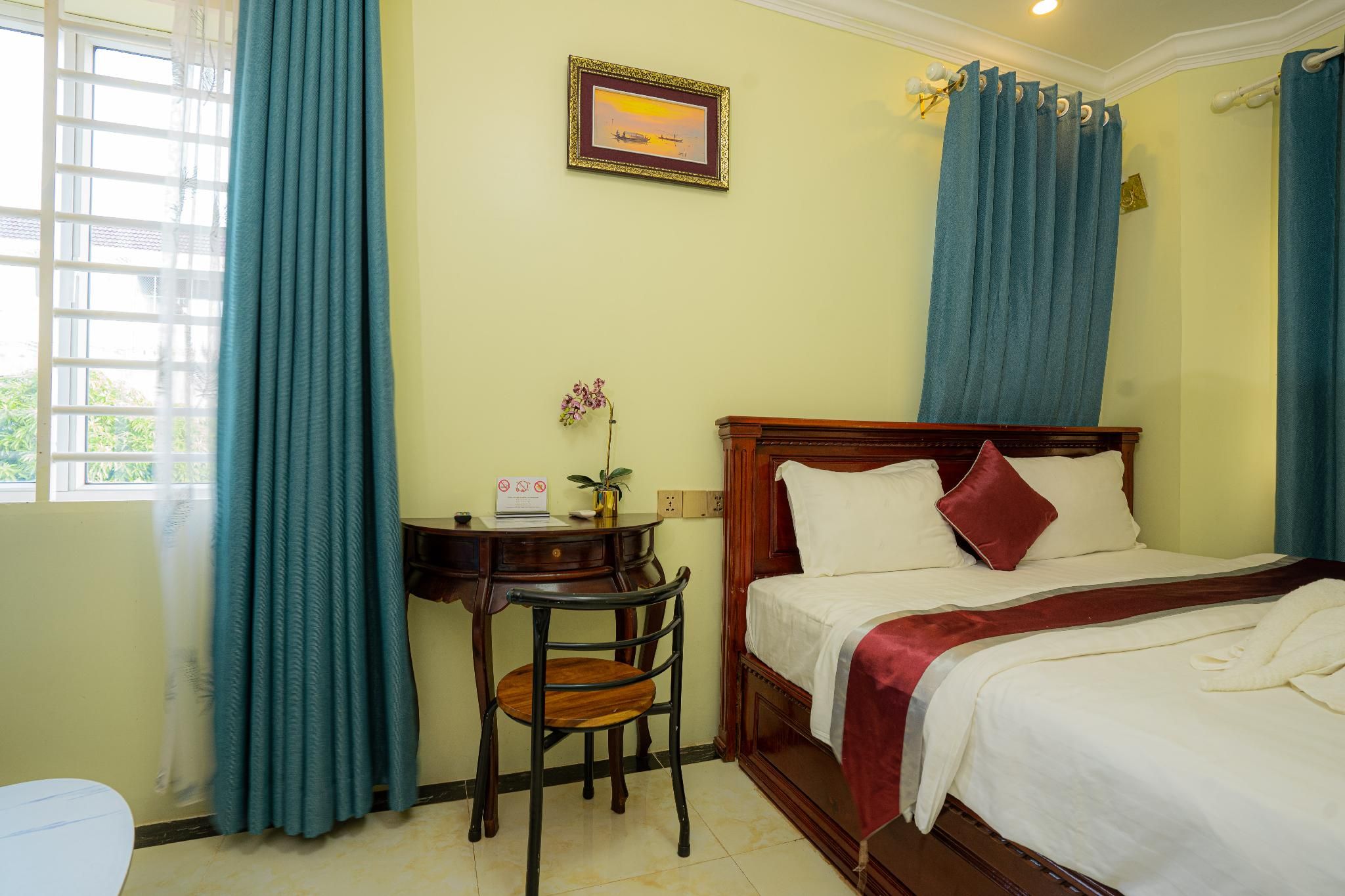 AHHA Boutique Kampot Double Room 3