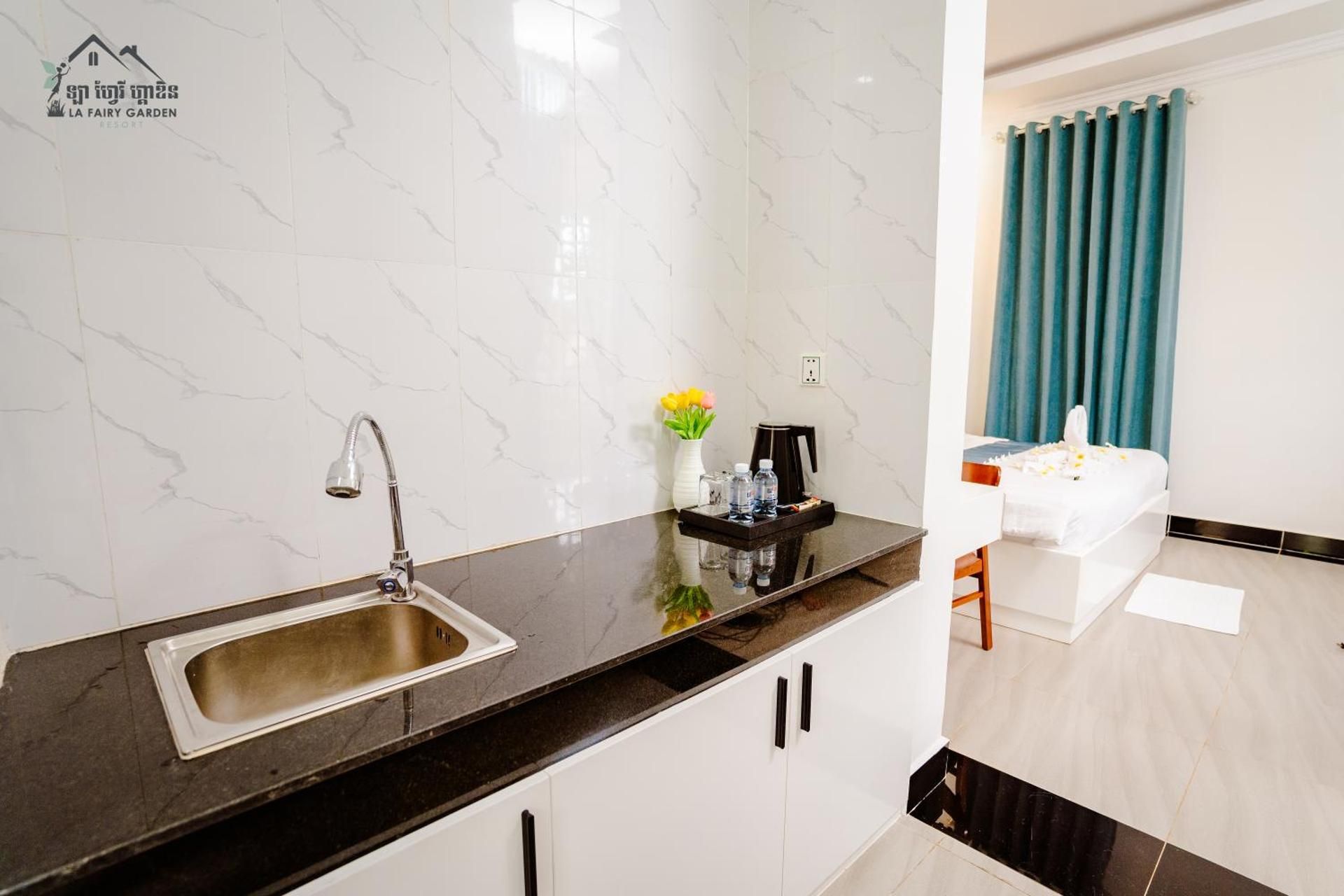 Suite with Pool View