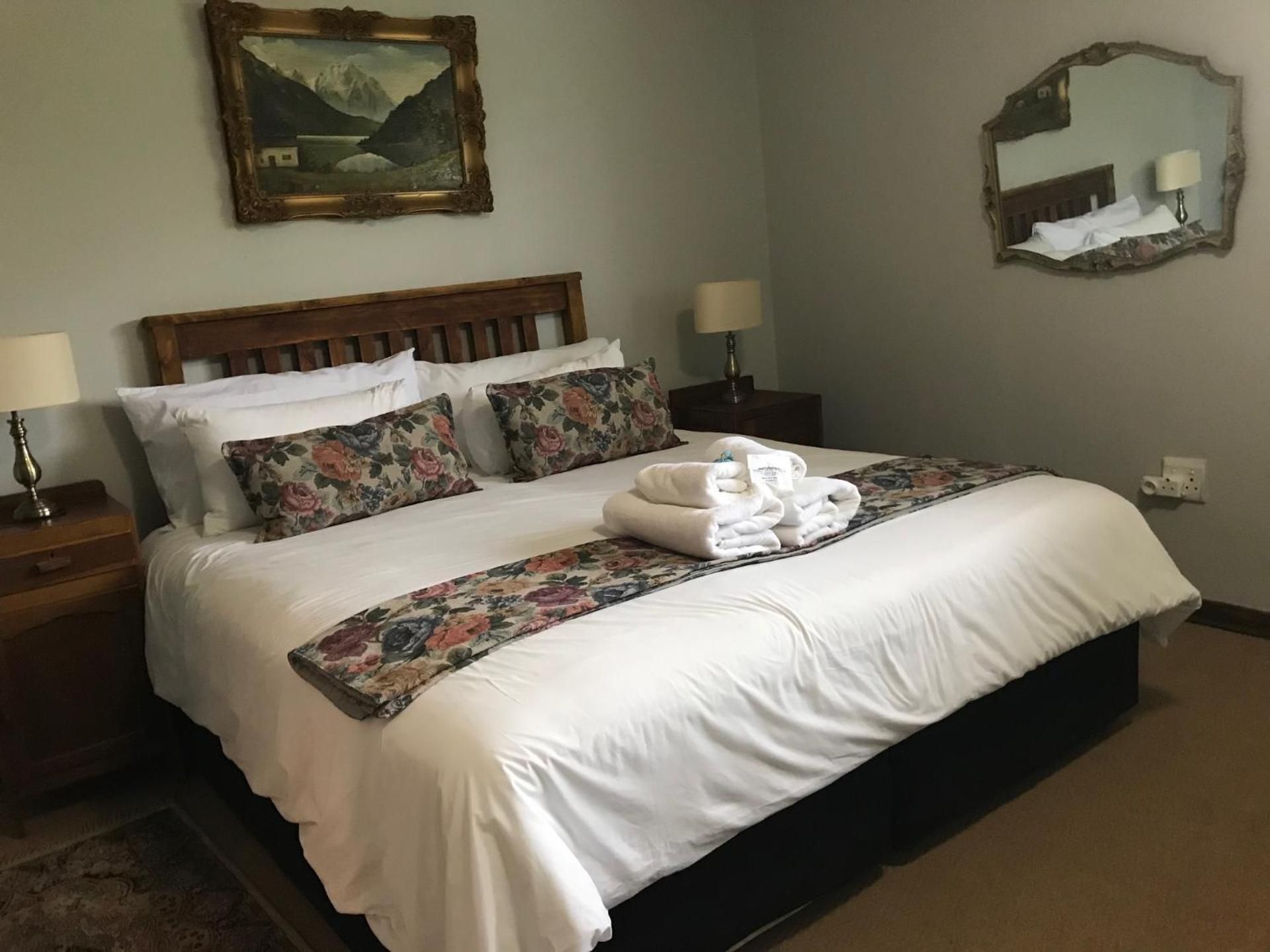 King Studio with Sofa Bed