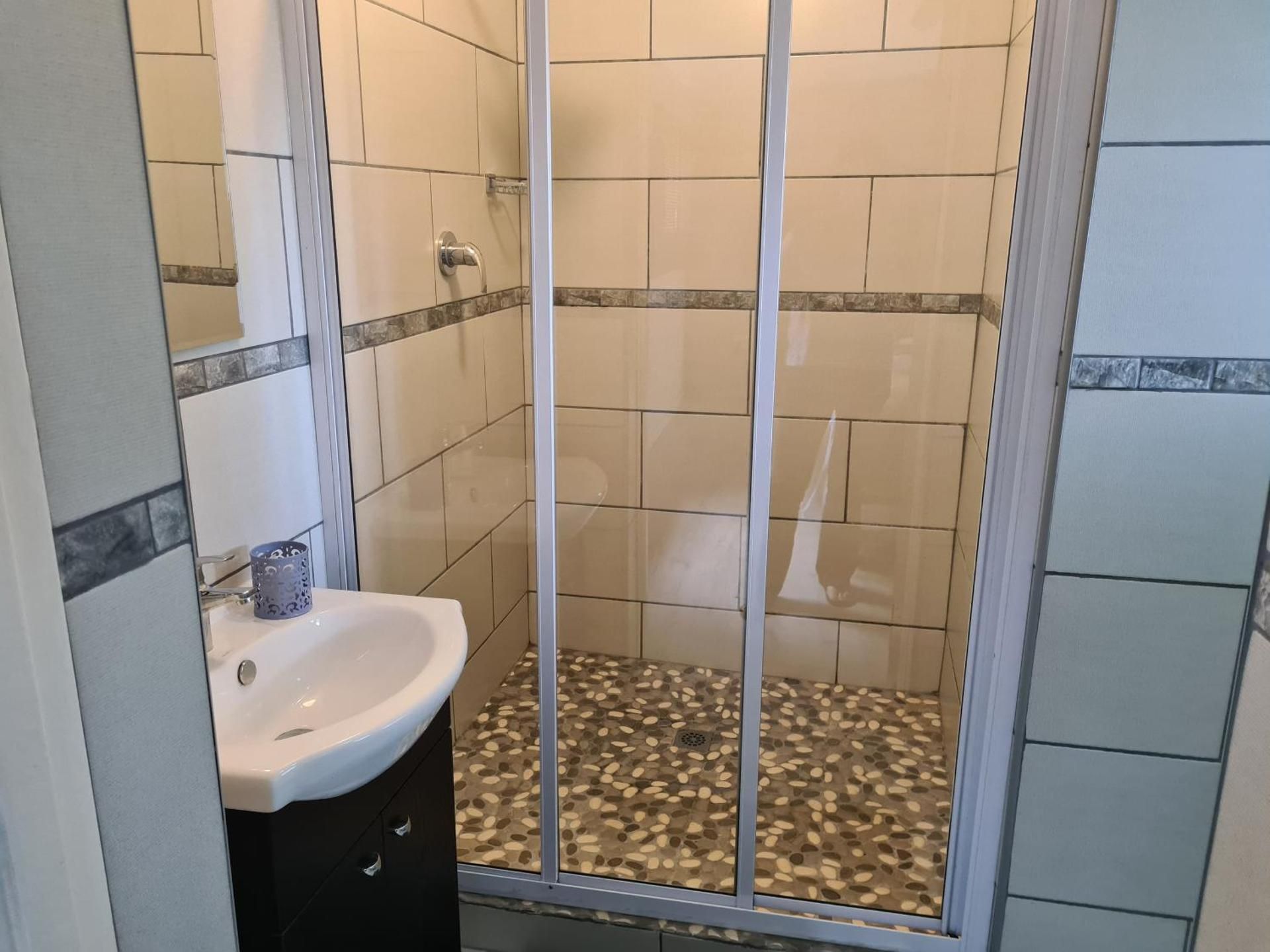 Basic Twin Room