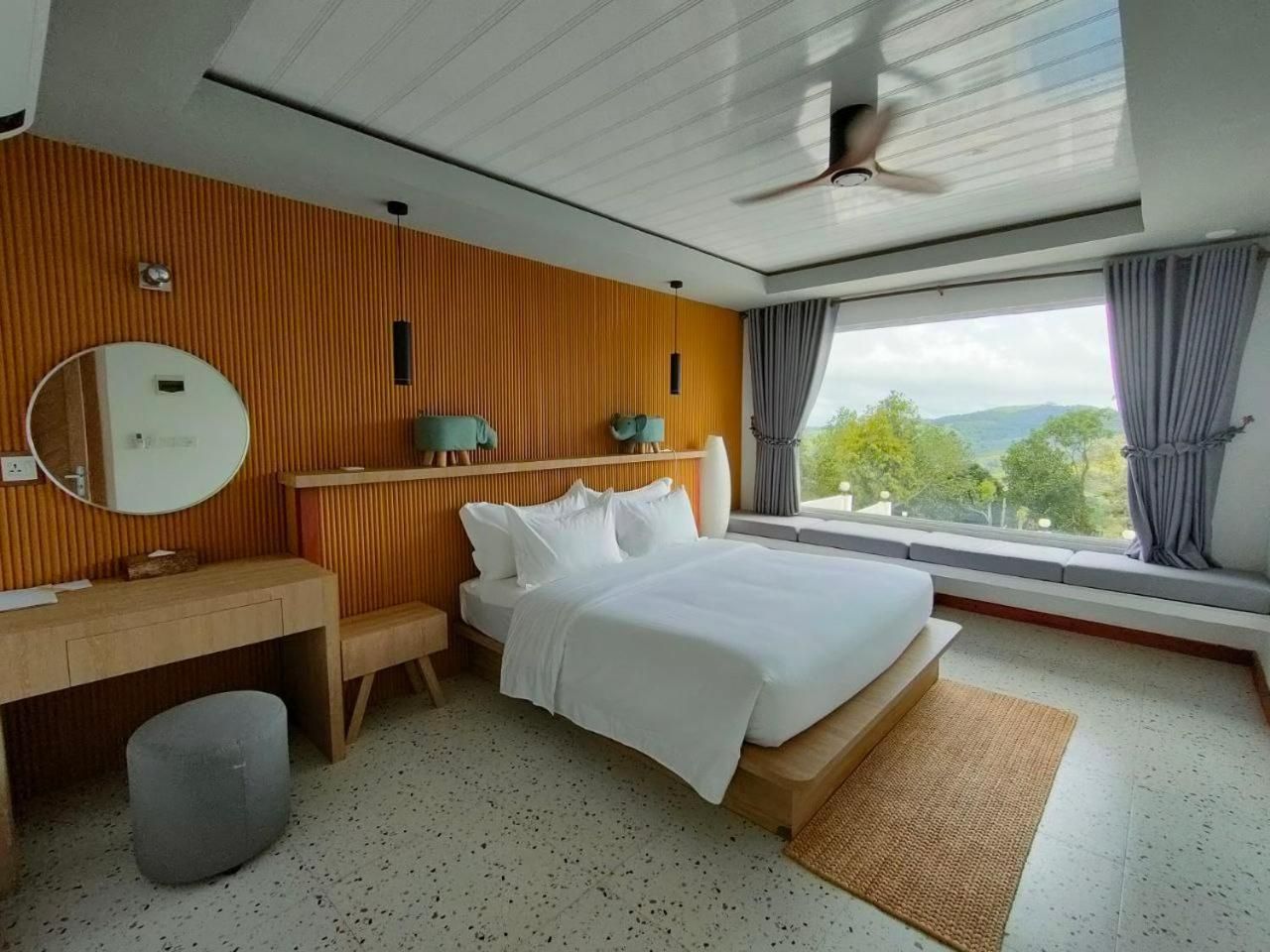 Family Suite Pool Villa 3 Rooms