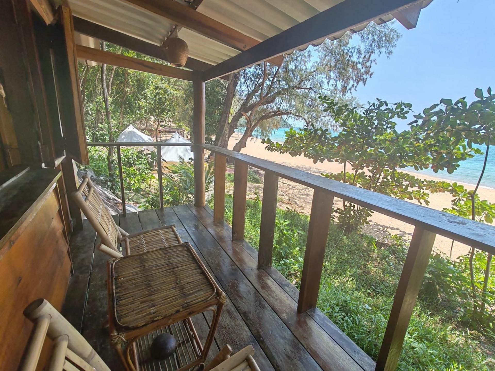 KAMAKU Bungalows Bungalow - Beach Front