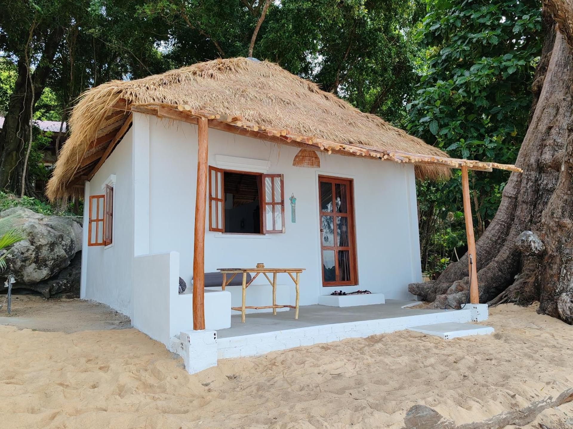 KAMAKU Bungalows