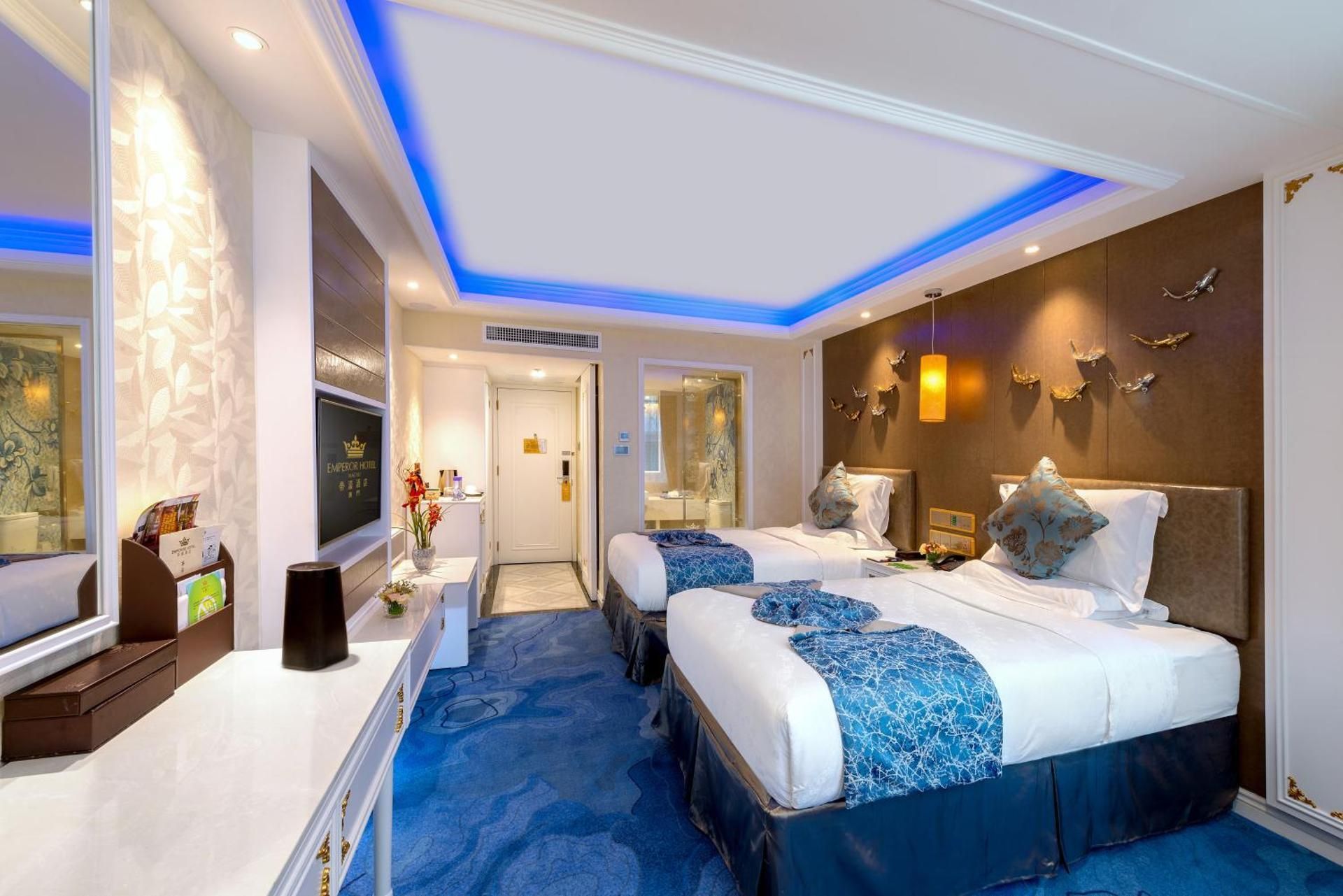 Emperor Hotel Business Executive Room